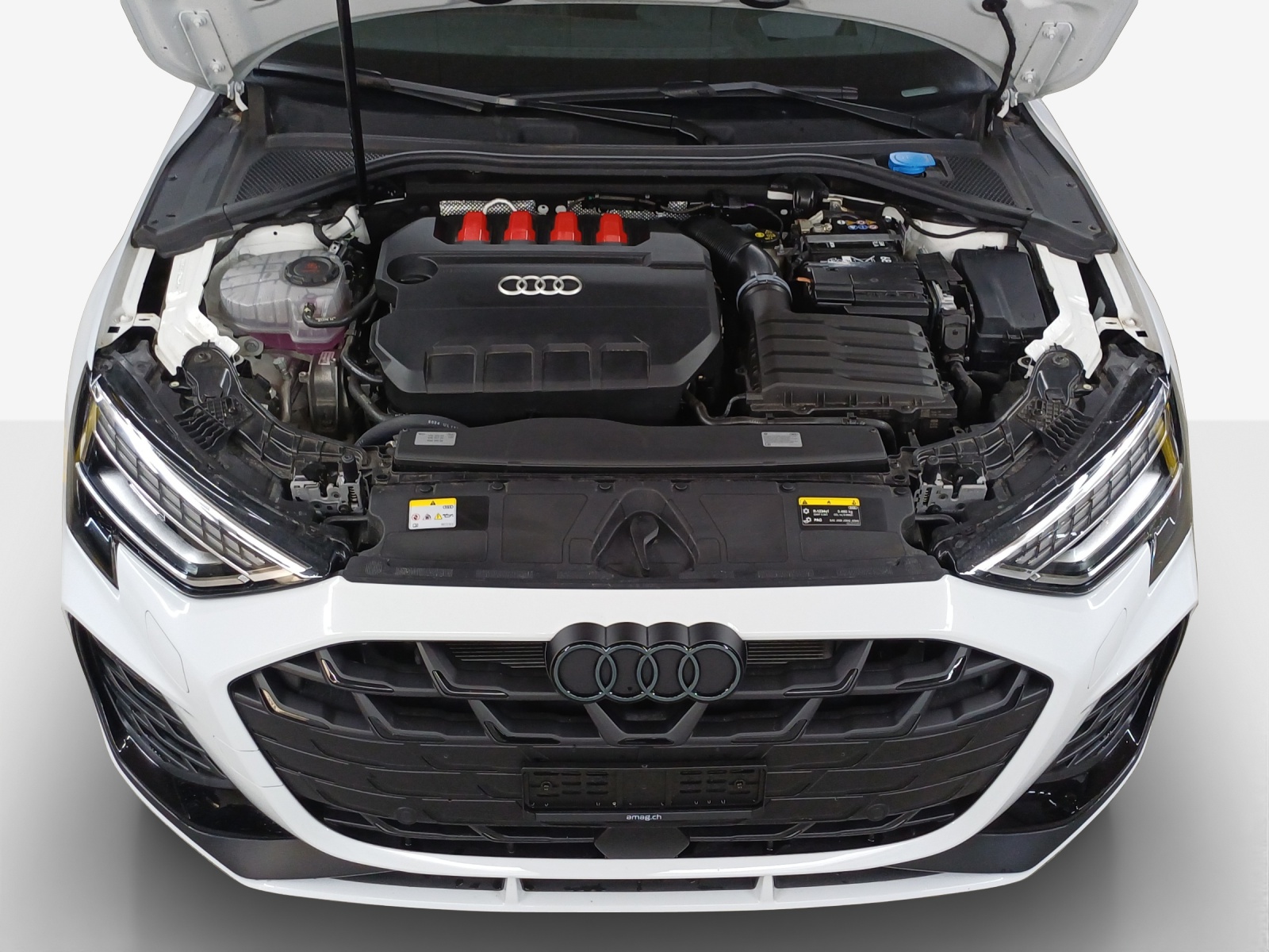 AUDI S3 Sportback TFSI quattro S-tronic-image-14