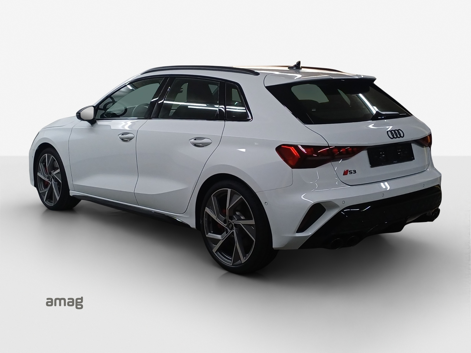 AUDI S3 Sportback TFSI quattro S-tronic-image-2