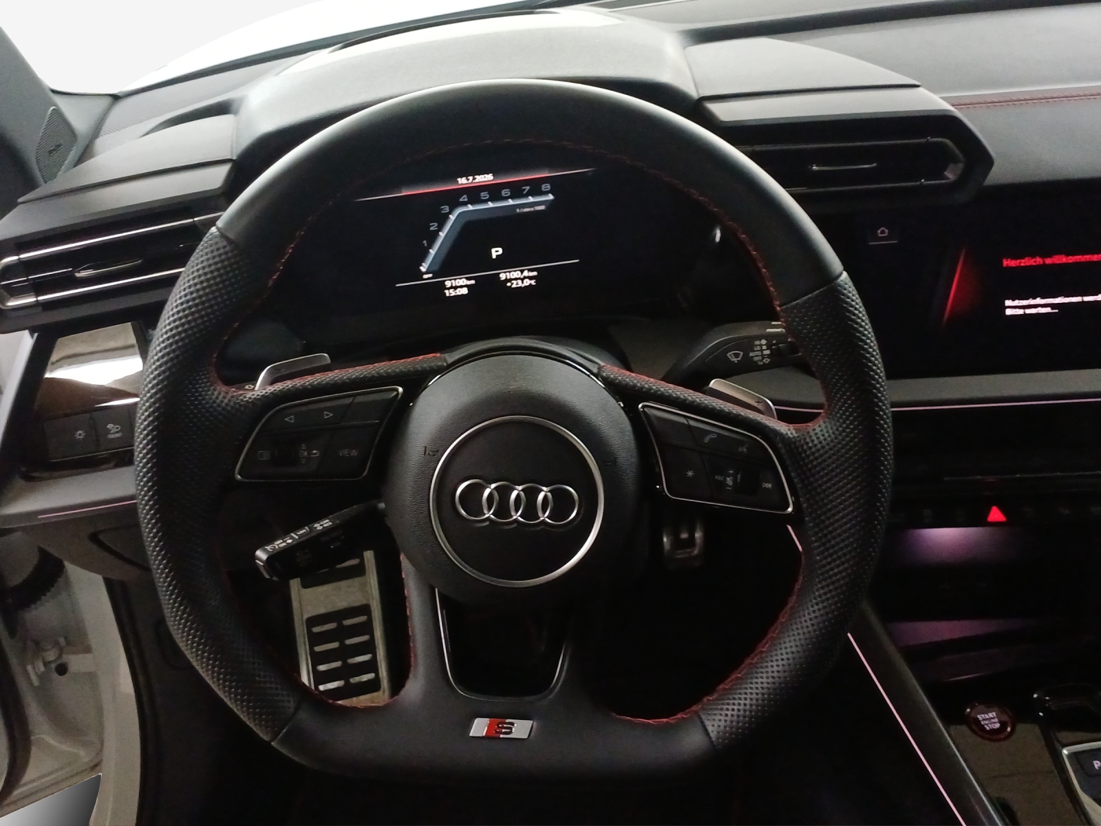 AUDI S3 Sportback TFSI quattro S-tronic-image-9