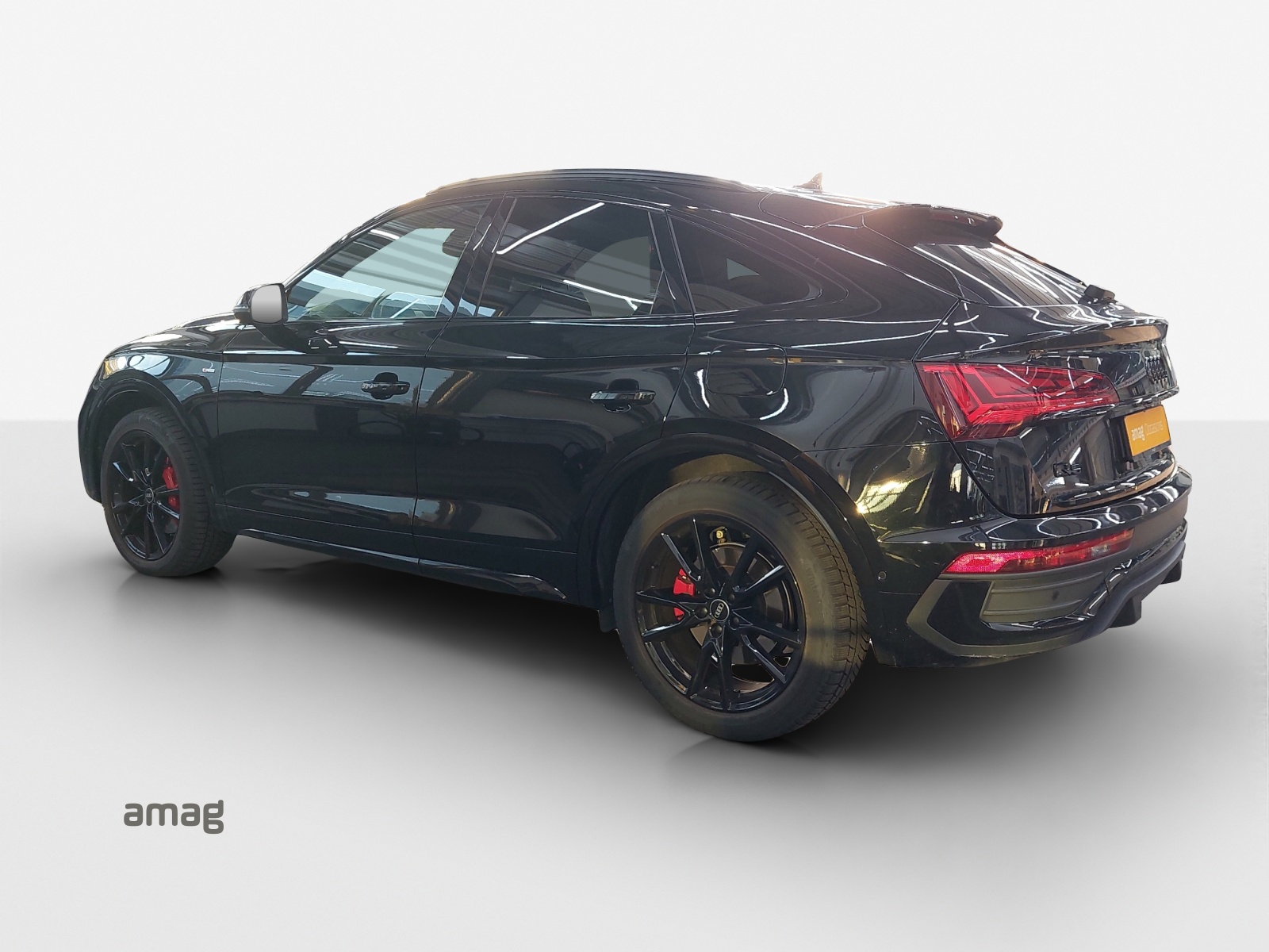 AUDI Q5 Sportback 50 TFSI e PHEV Black Edition quattro S-tronic-showroom-element-2