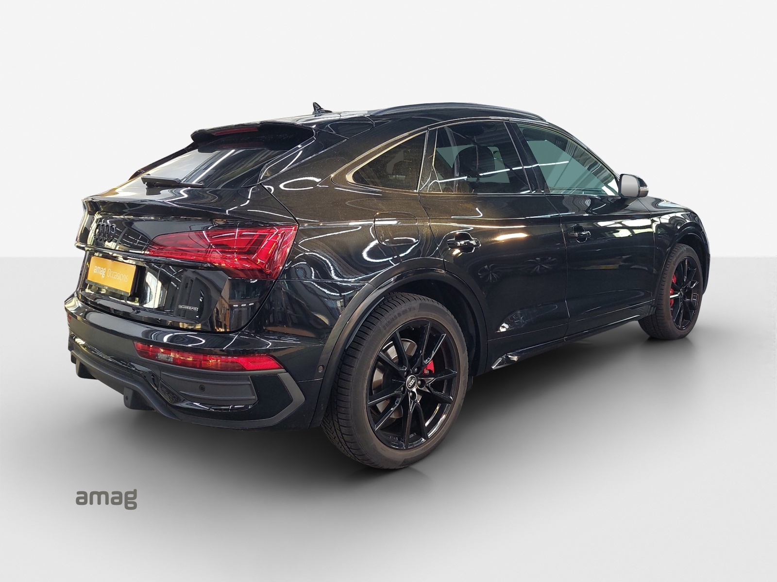 AUDI Q5 Sportback 50 TFSI e PHEV Black Edition quattro S-tronic-image-4