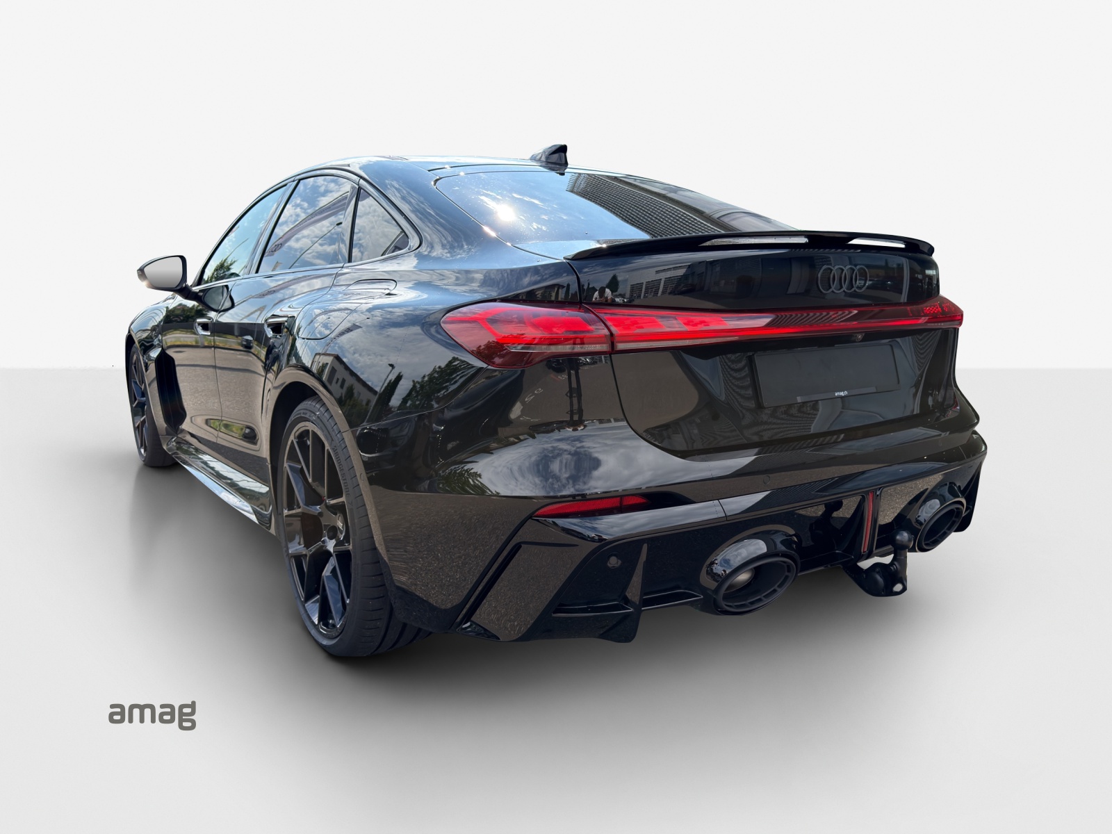 AUDI RS 5 Limousine TFSI 470 kW Tiptronic quattro-image-14