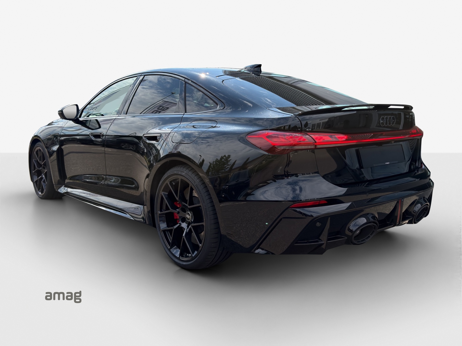 AUDI RS 5 Limousine TFSI 470 kW Tiptronic quattro-image-2
