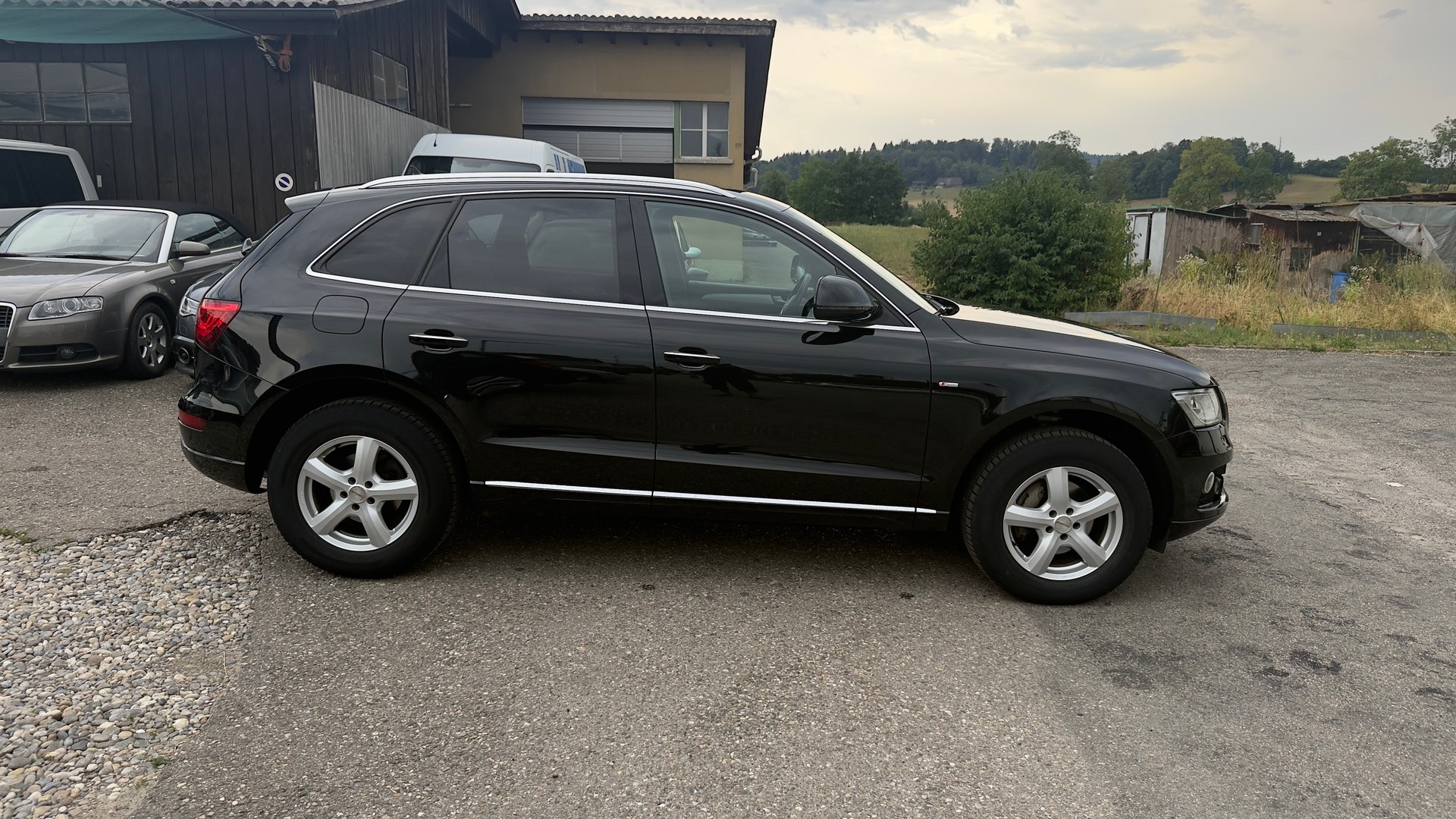AUDI Q5 2.0 TFSI quattro tiptronic-image-5