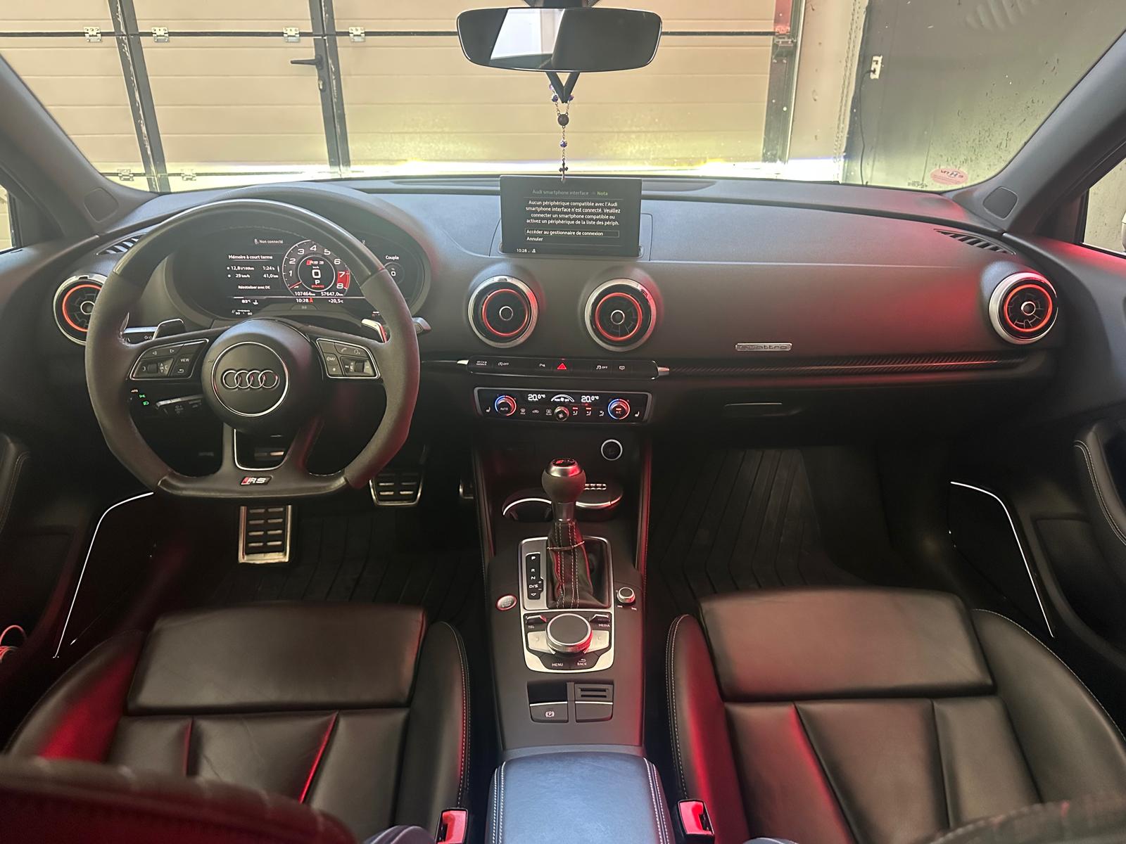 AUDI RS3 Sportback 2.5 TSI quattro S-tronic-image-14
