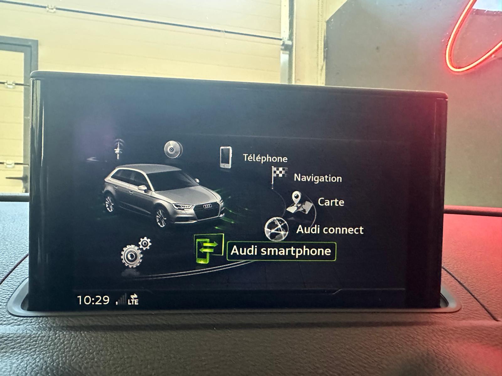 AUDI RS3 Sportback 2.5 TSI quattro S-tronic-image-21