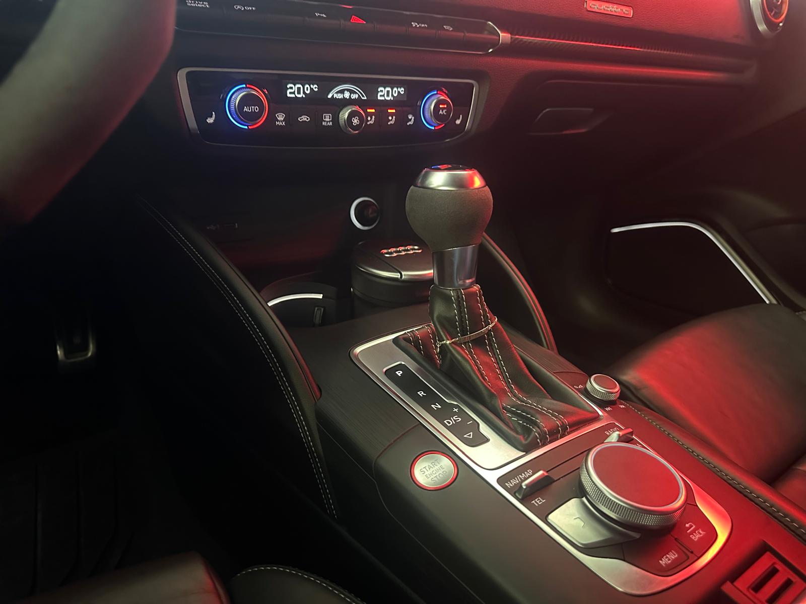AUDI RS3 Sportback 2.5 TSI quattro S-tronic-image-25