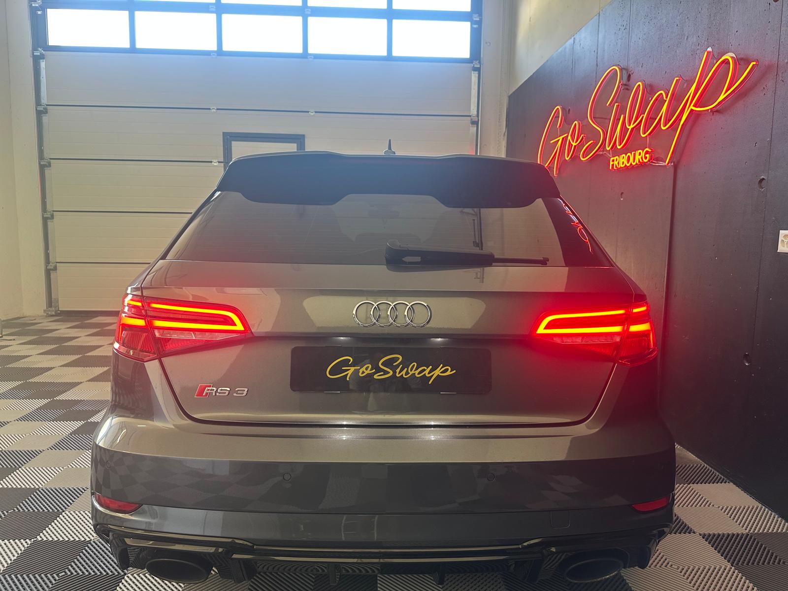 AUDI RS3 Sportback 2.5 TSI quattro S-tronic-image-4