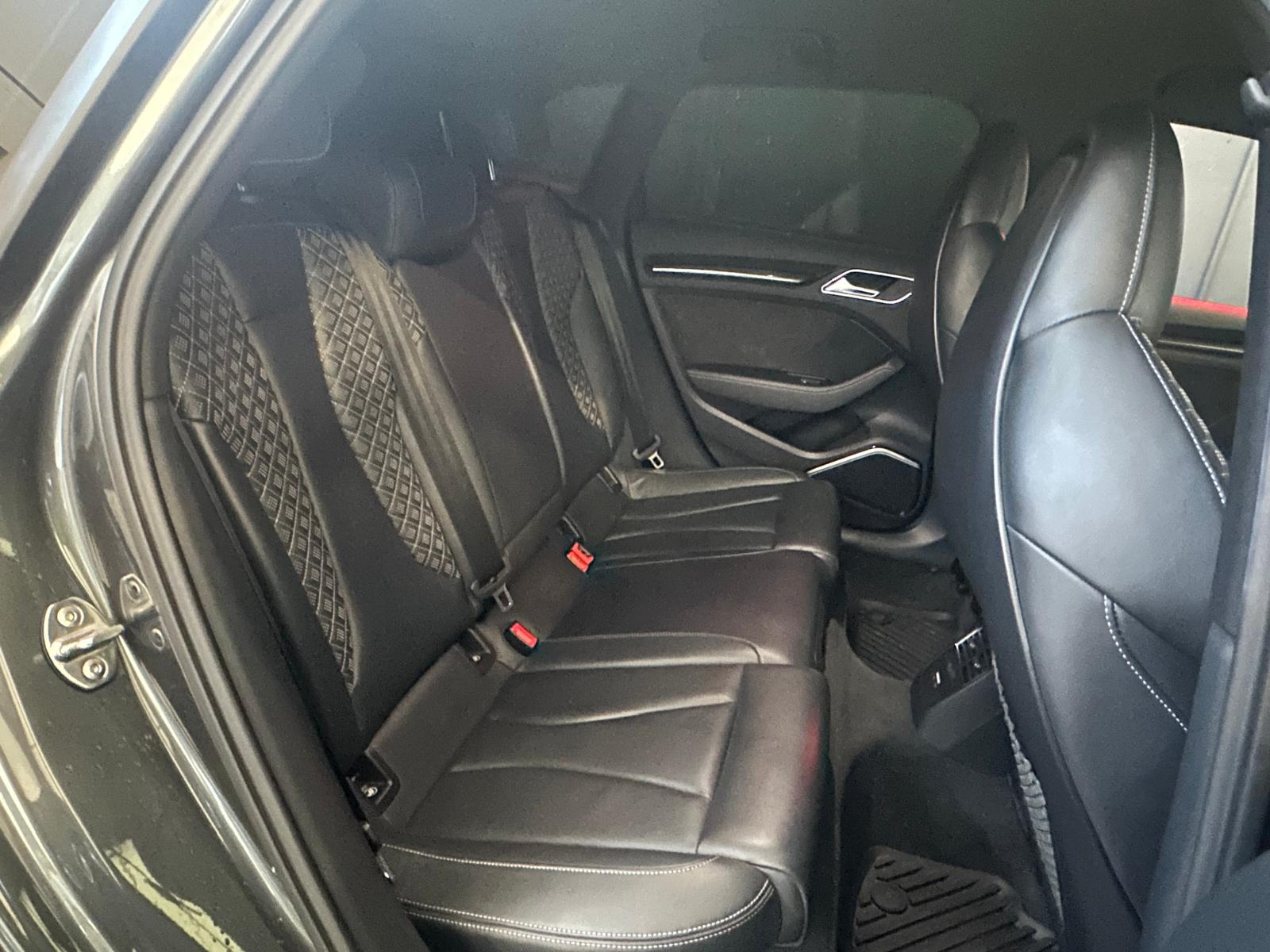 AUDI RS3 Sportback 2.5 TSI quattro S-tronic-image-13