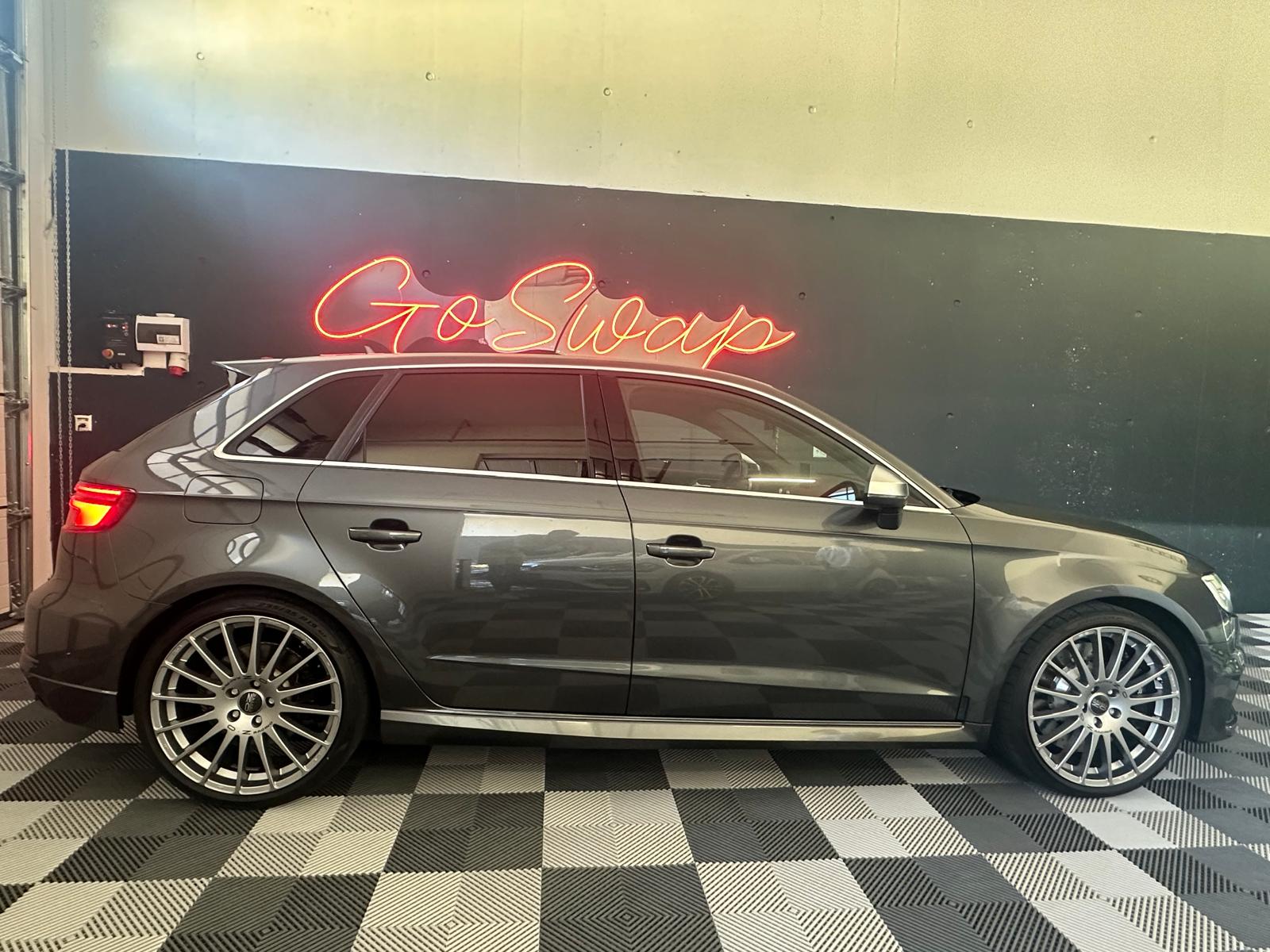 AUDI RS3 Sportback 2.5 TSI quattro S-tronic-image-6