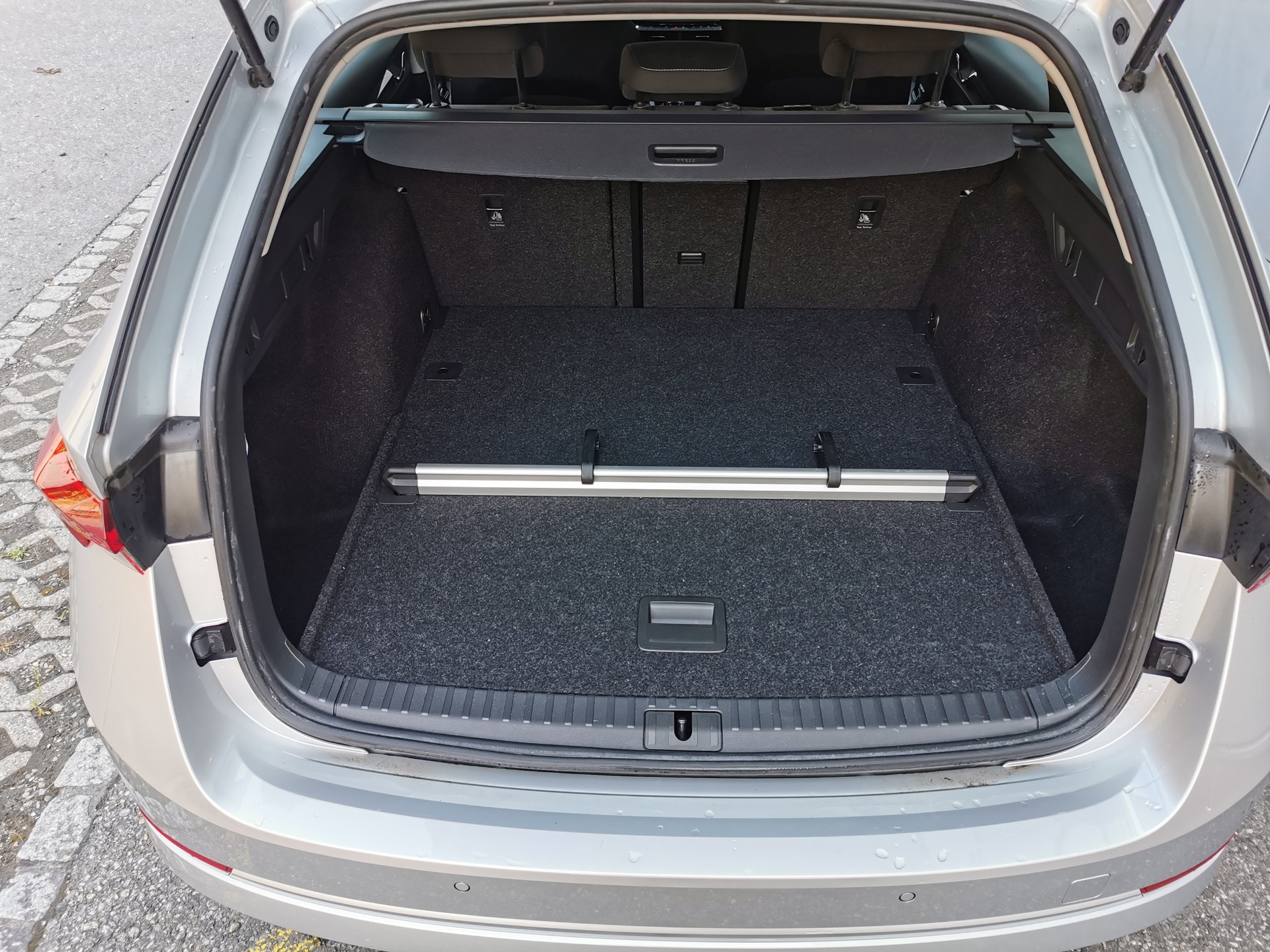 SKODA Octavia Combi 2.0 TDI DSG Ambition 4x4-image-10