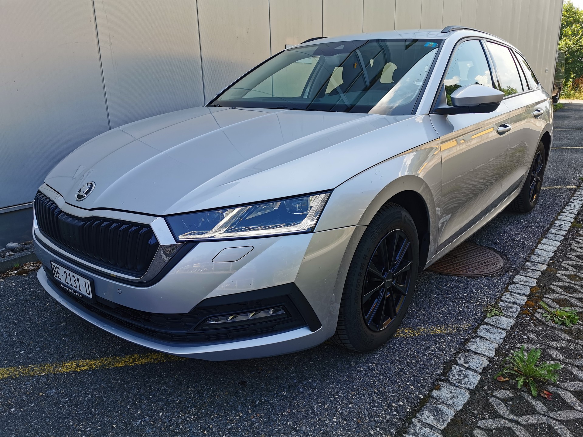 SKODA Octavia Combi 2.0 TDI DSG Ambition 4x4