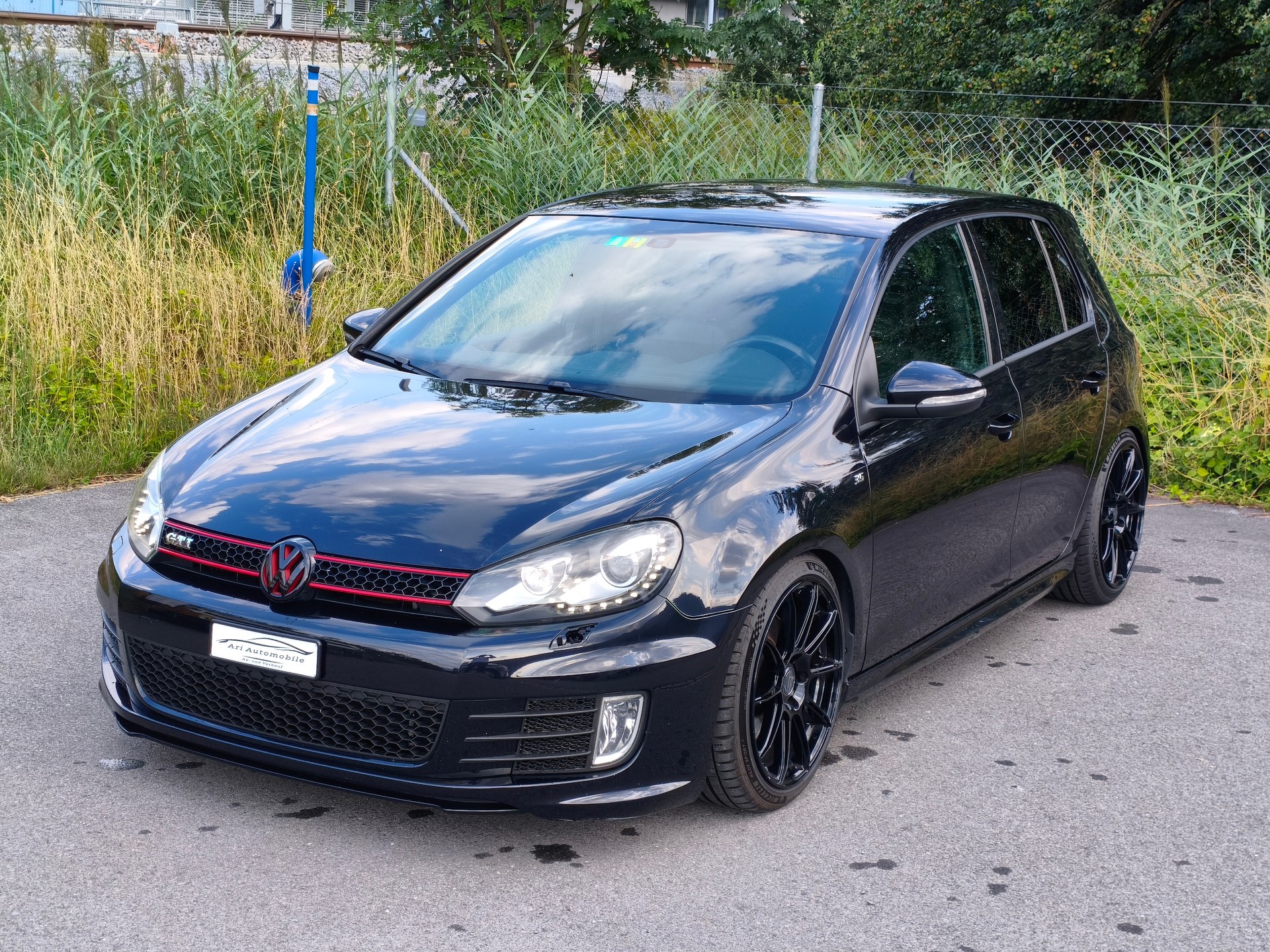 VW Golf 2.0 TSI GTI Edition 35-image-10