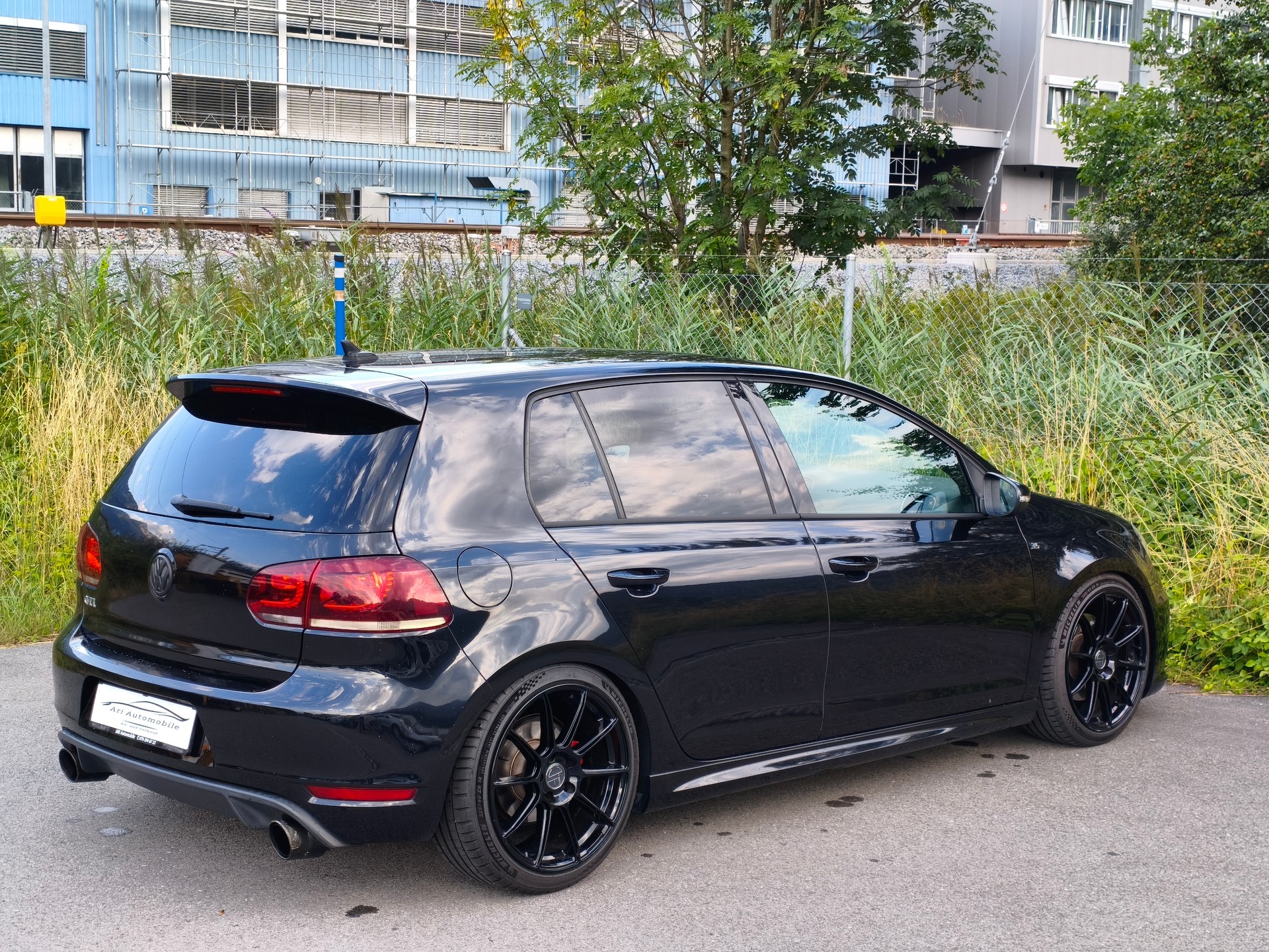 VW Golf 2.0 TSI GTI Edition 35-image-5