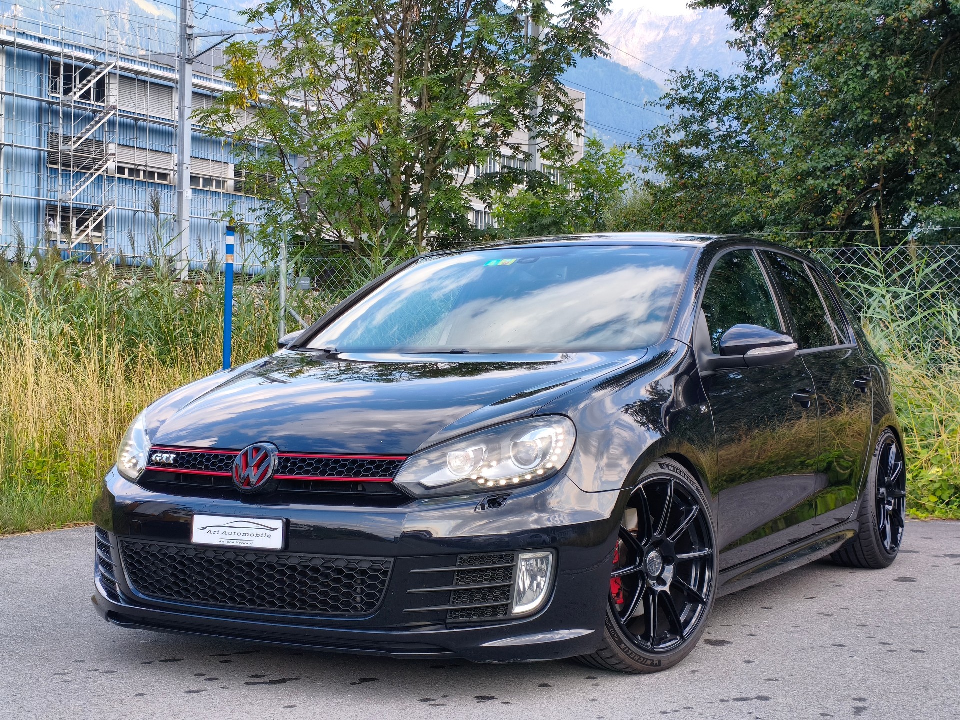 VW Golf 2.0 TSI GTI Edition 35-image-1