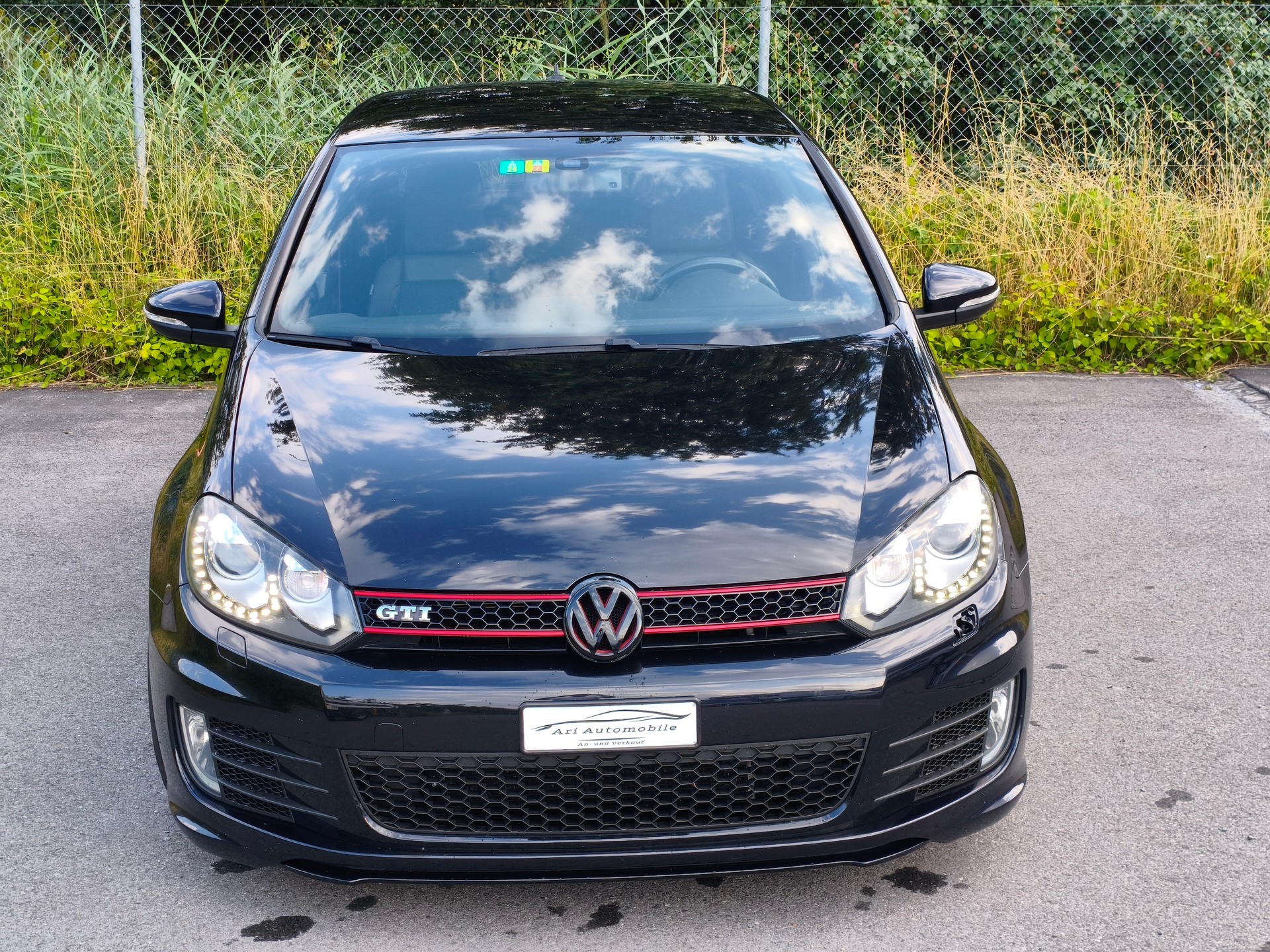 VW Golf 2.0 TSI GTI Edition 35-image-2