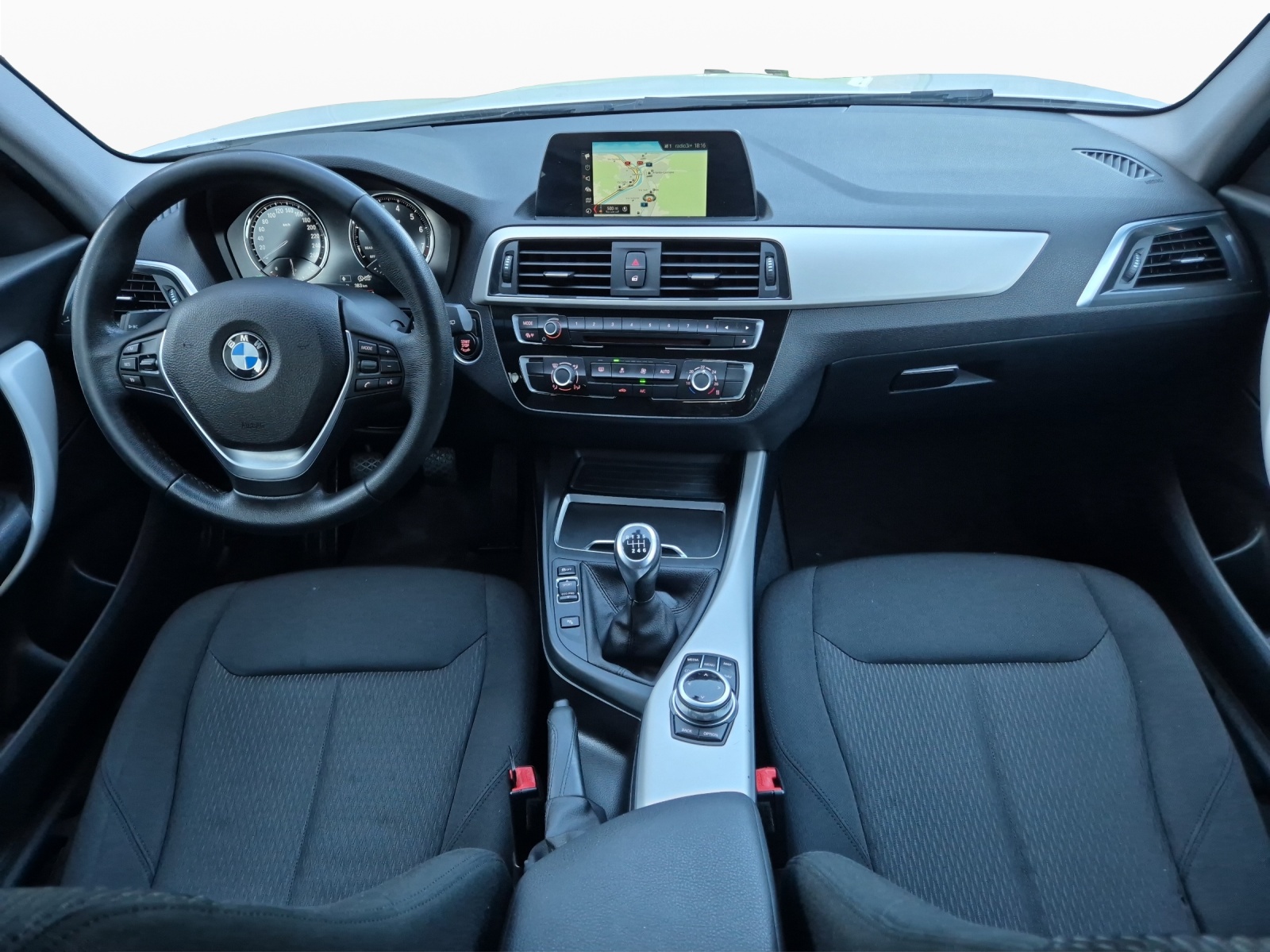 BMW 116i Business-image-12