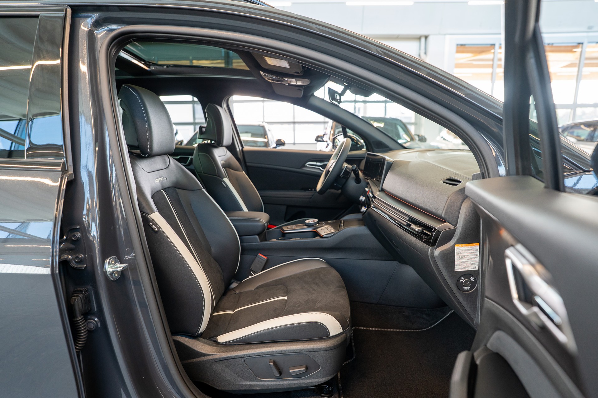 KIA Sportage 1.6T-GDi PHEV GT-Line Power Edition A / Panorama-Schiebedach-image-13