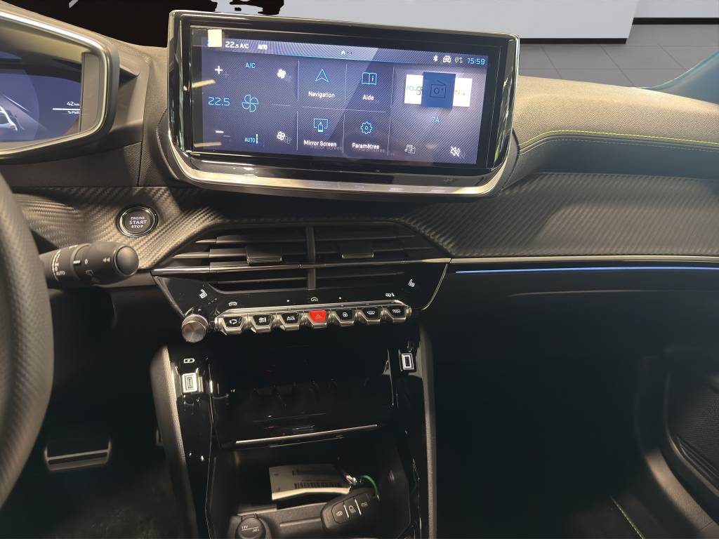 PEUGEOT 208 1.2 MHEV 145 GT-image-13