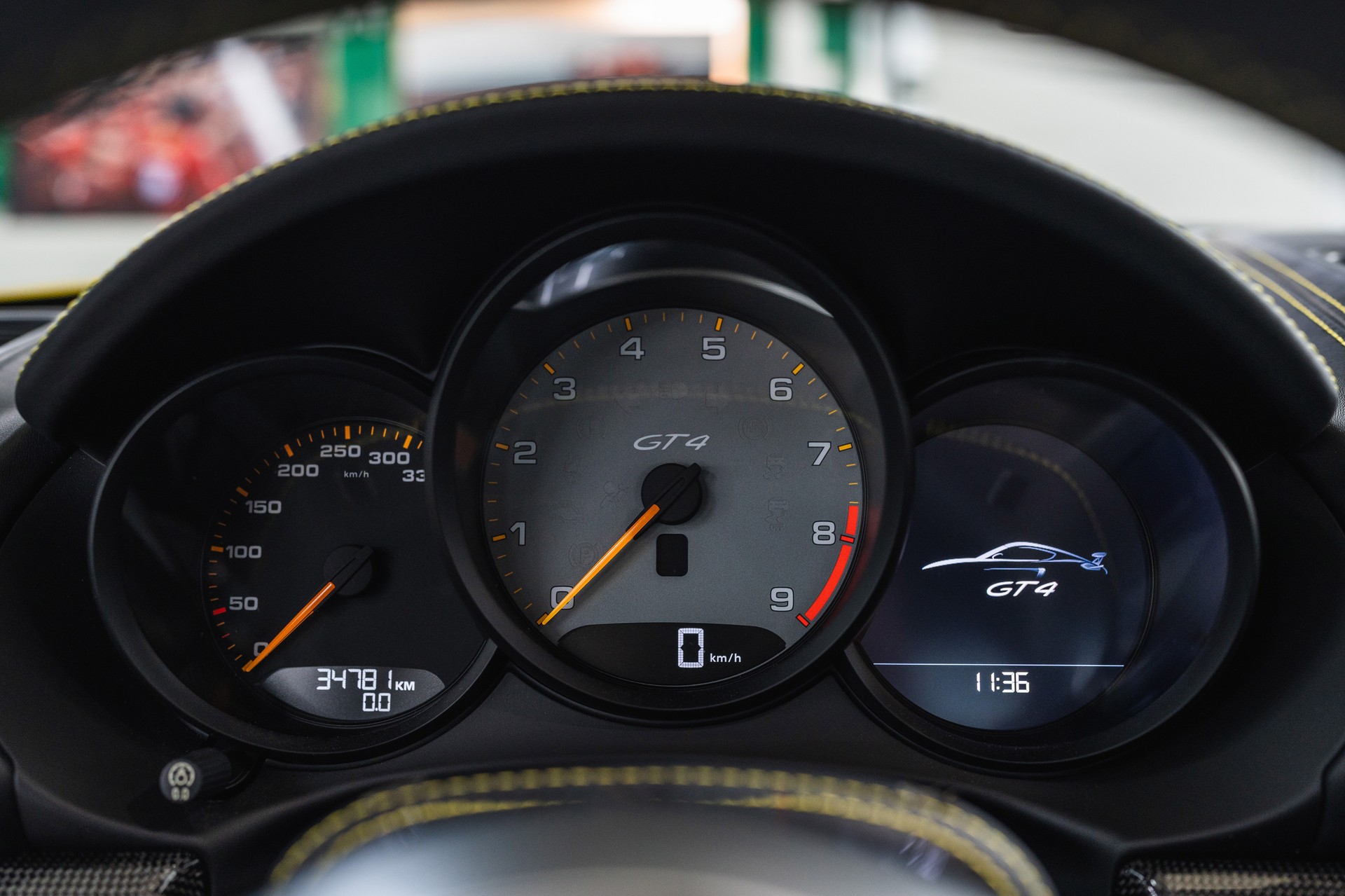 PORSCHE Cayman GT4-image-13