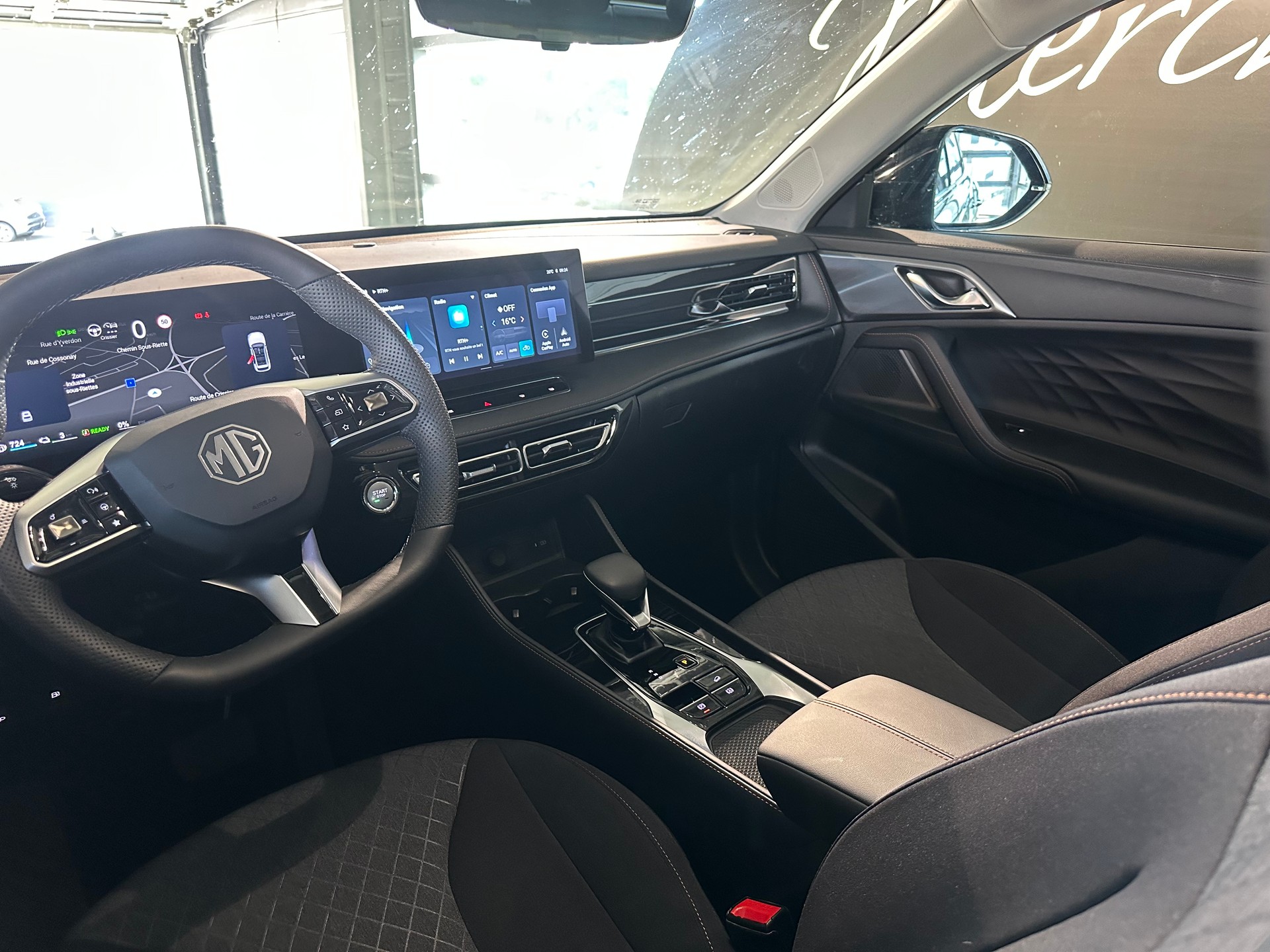 MG HS 1.5 T PHEV Comfort-image-7