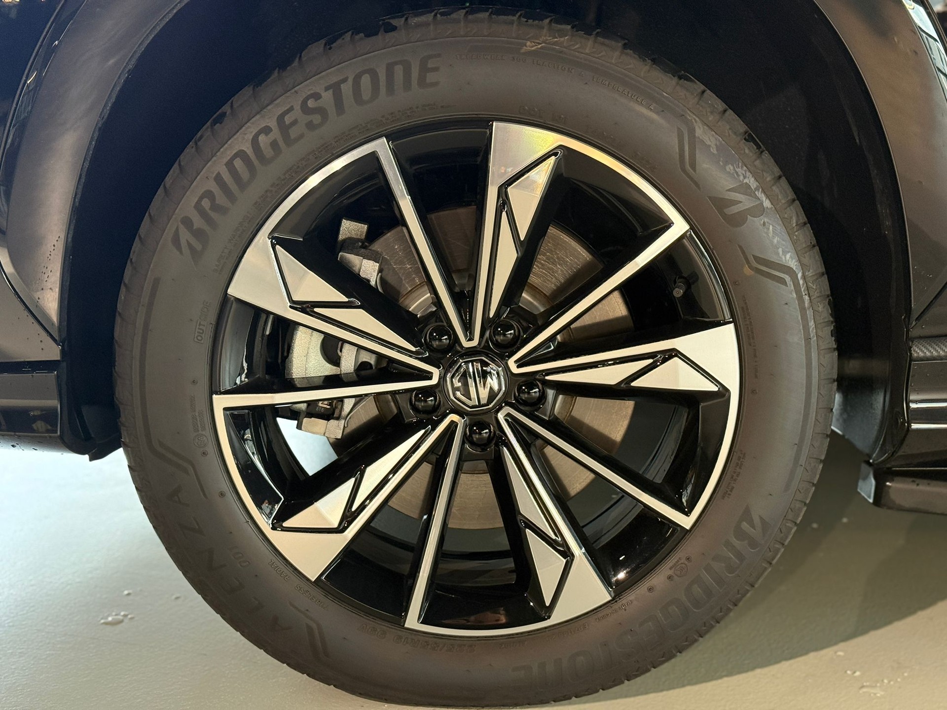 MG HS 1.5 T PHEV Comfort-image-16