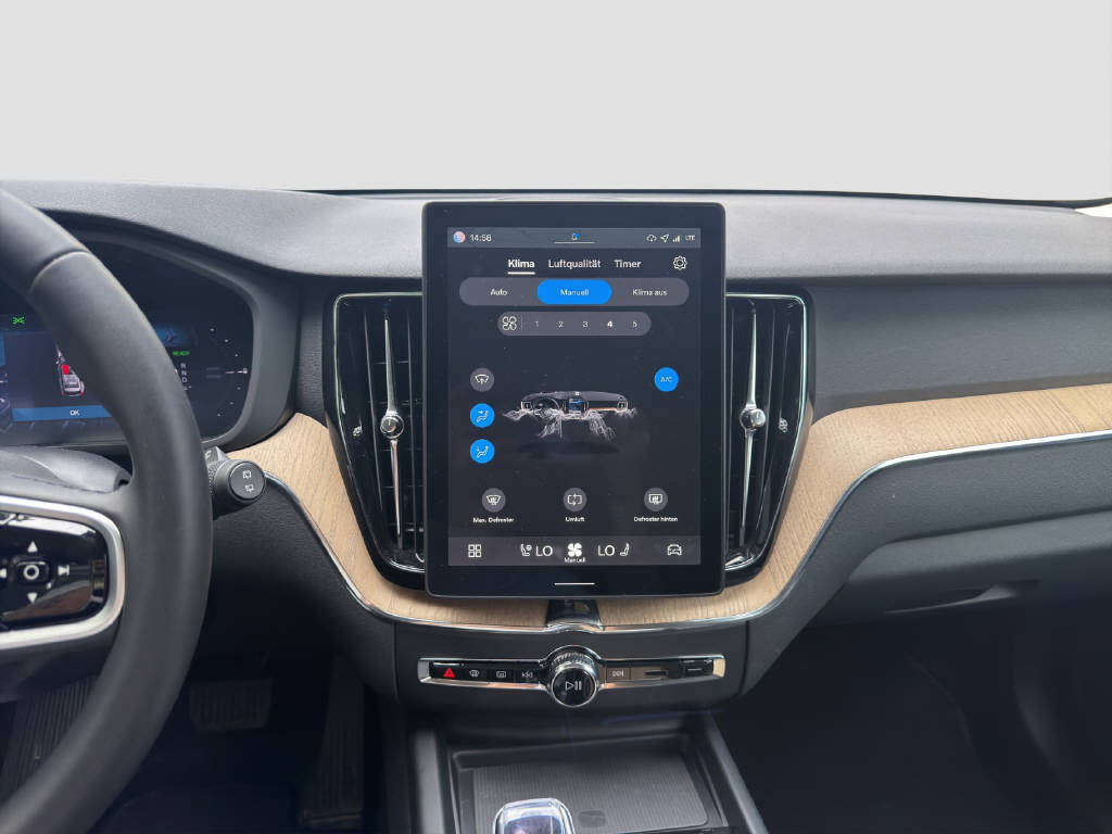VOLVO XC60 2.0 T6 TE Plus Dark eAWD-image-9