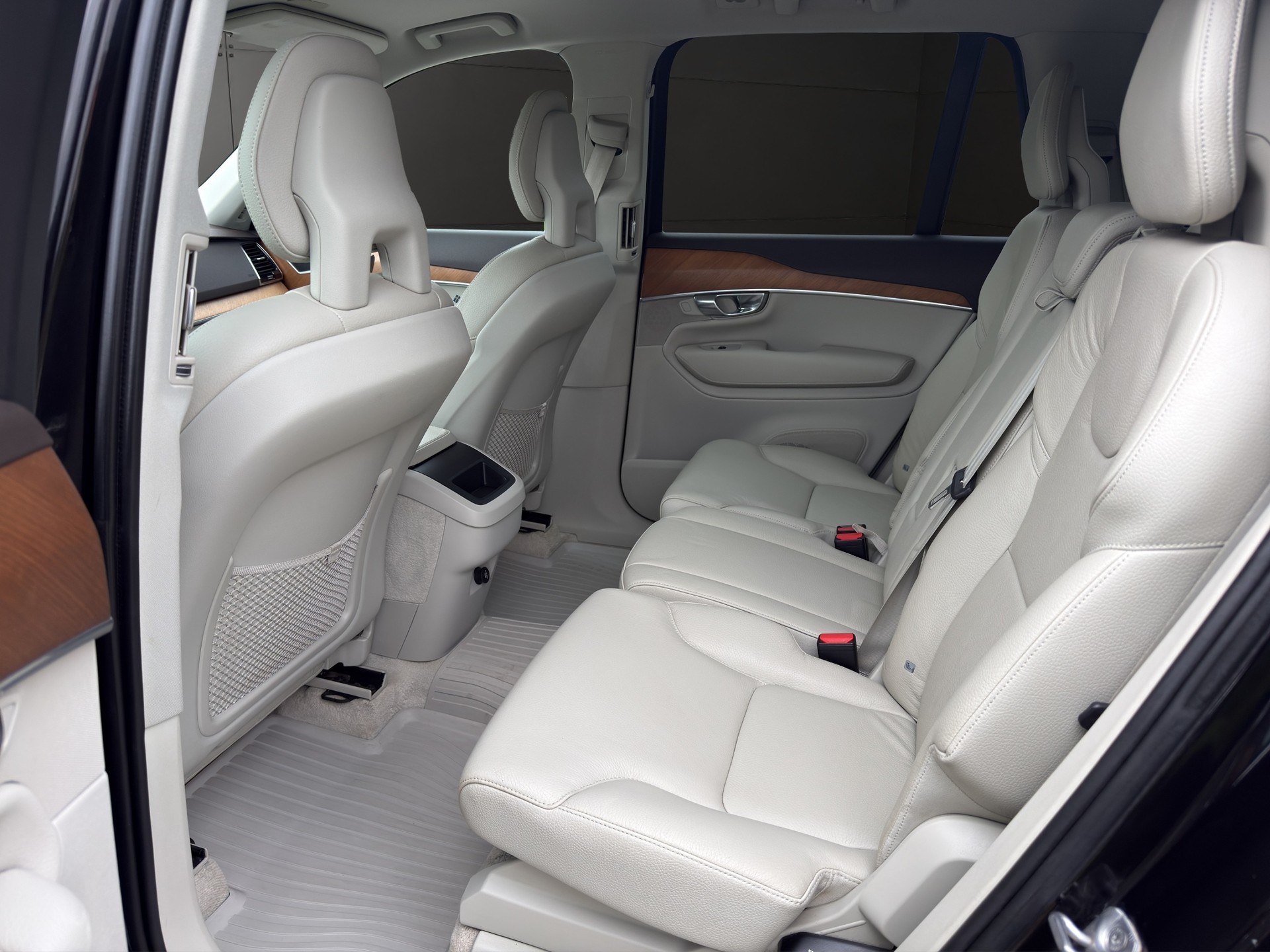 VOLVO VOLVO XC90 D5 AWD Inscription Geartronic-image-10