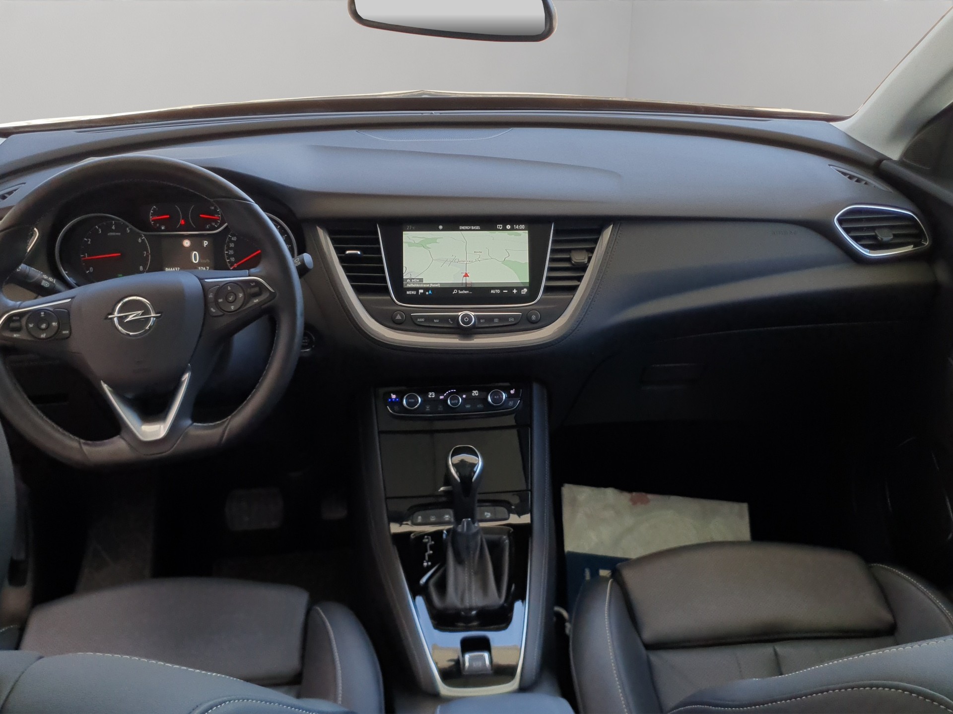 OPEL Grandland X 1.6 TP Ultimate Automatik-image-11
