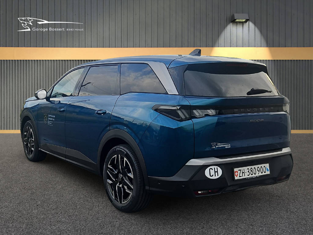 PEUGEOT 5008 1.2 mHY 145PS Allure Premium-image-6