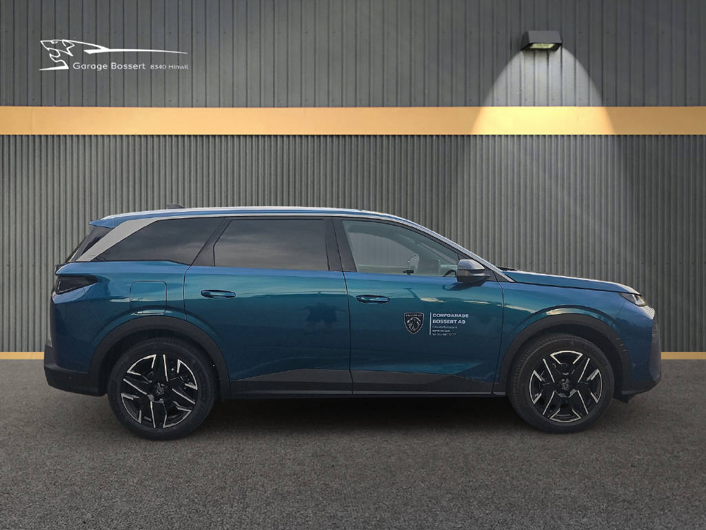 PEUGEOT 5008 1.2 mHY 145PS Allure Premium-image-3