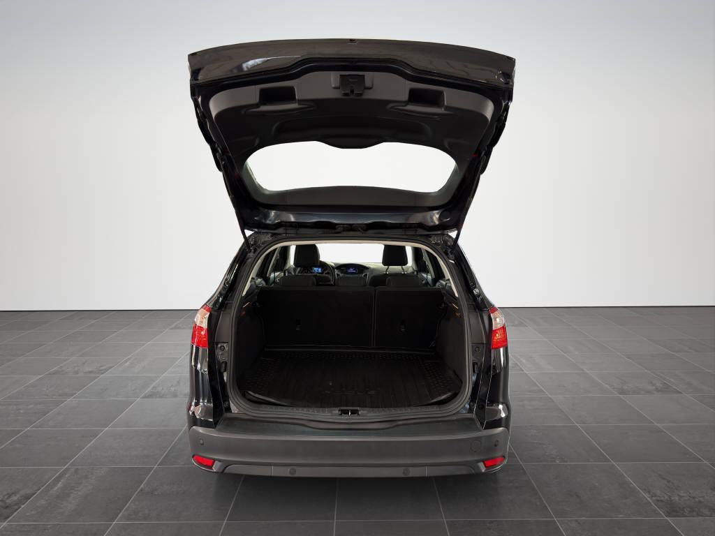 FORD Focus Station Wagon 1.6 TDCi 115 Trend-image-13