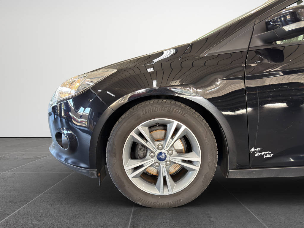 FORD Focus Station Wagon 1.6 TDCi 115 Trend-image-14