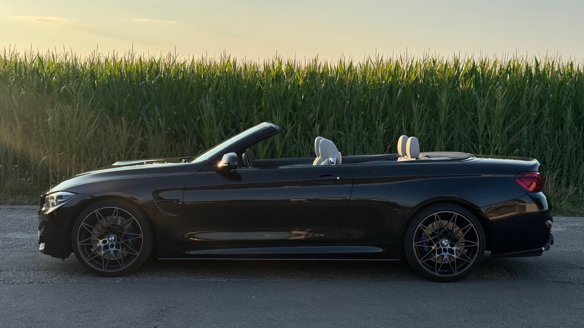 BMW M4 Cabriolet Drivelogic M Competition-image-3