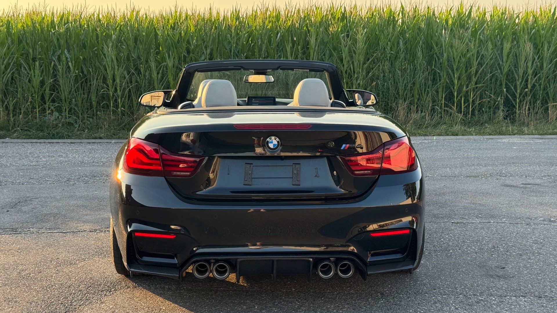 BMW M4 Cabriolet Drivelogic M Competition-image-5