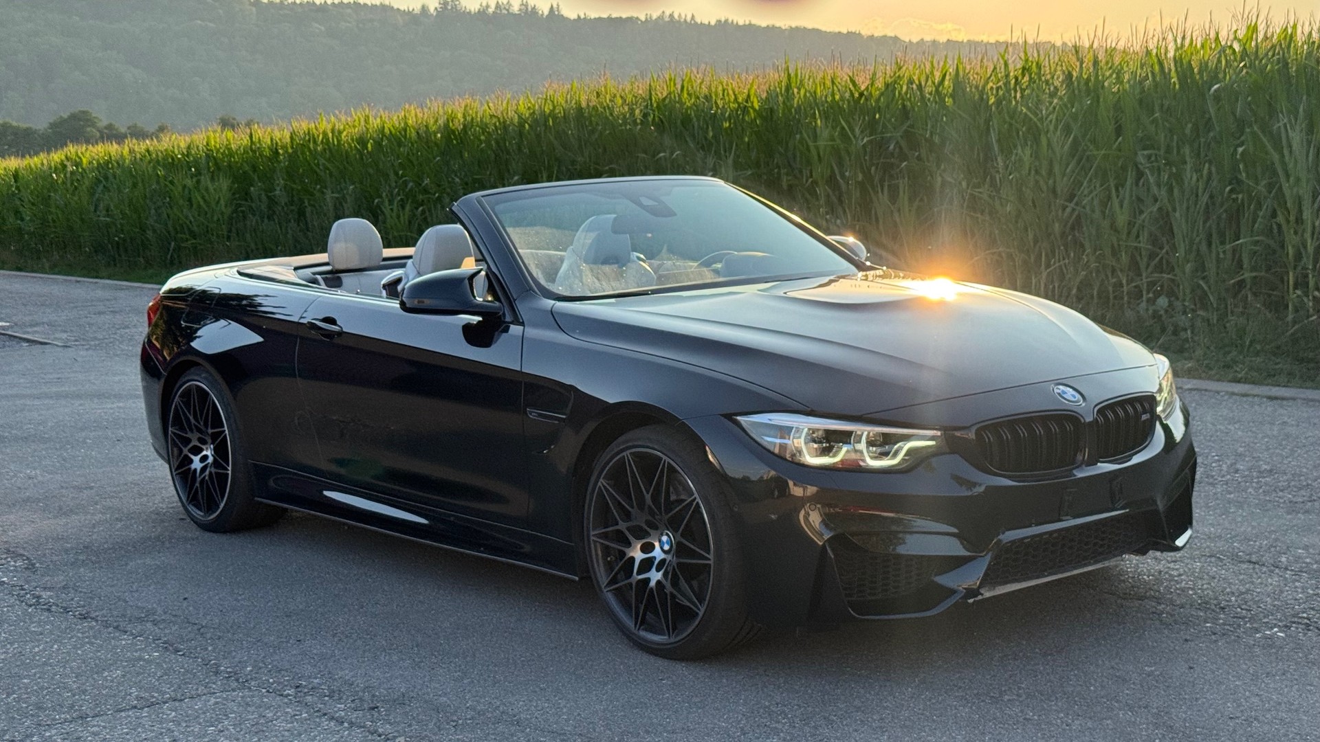 BMW M4 Cabriolet Drivelogic M Competition-image-0