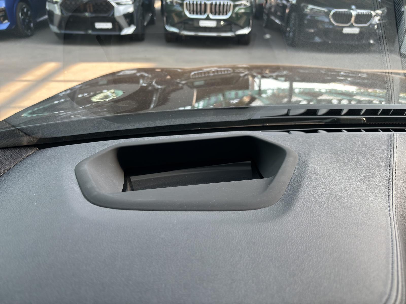 BMW 540i xDrive Touring-image-19