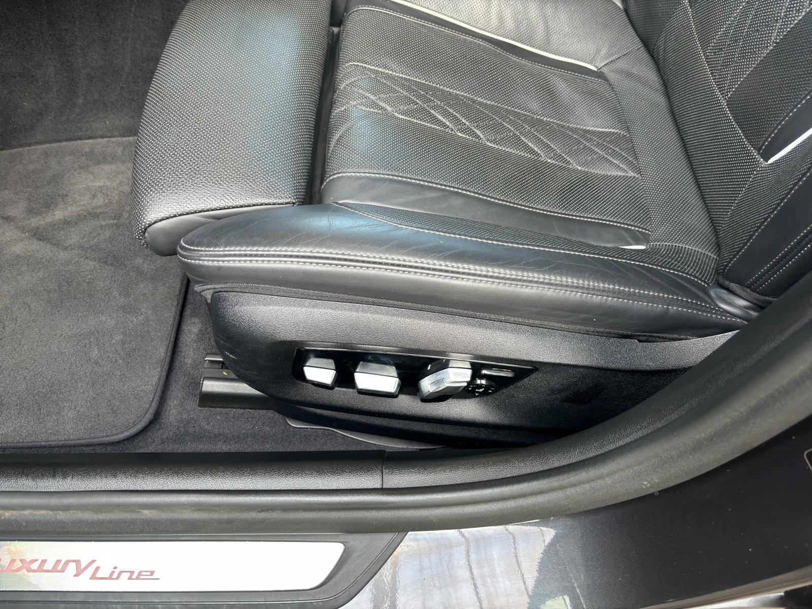 BMW 540i xDrive Touring-image-9