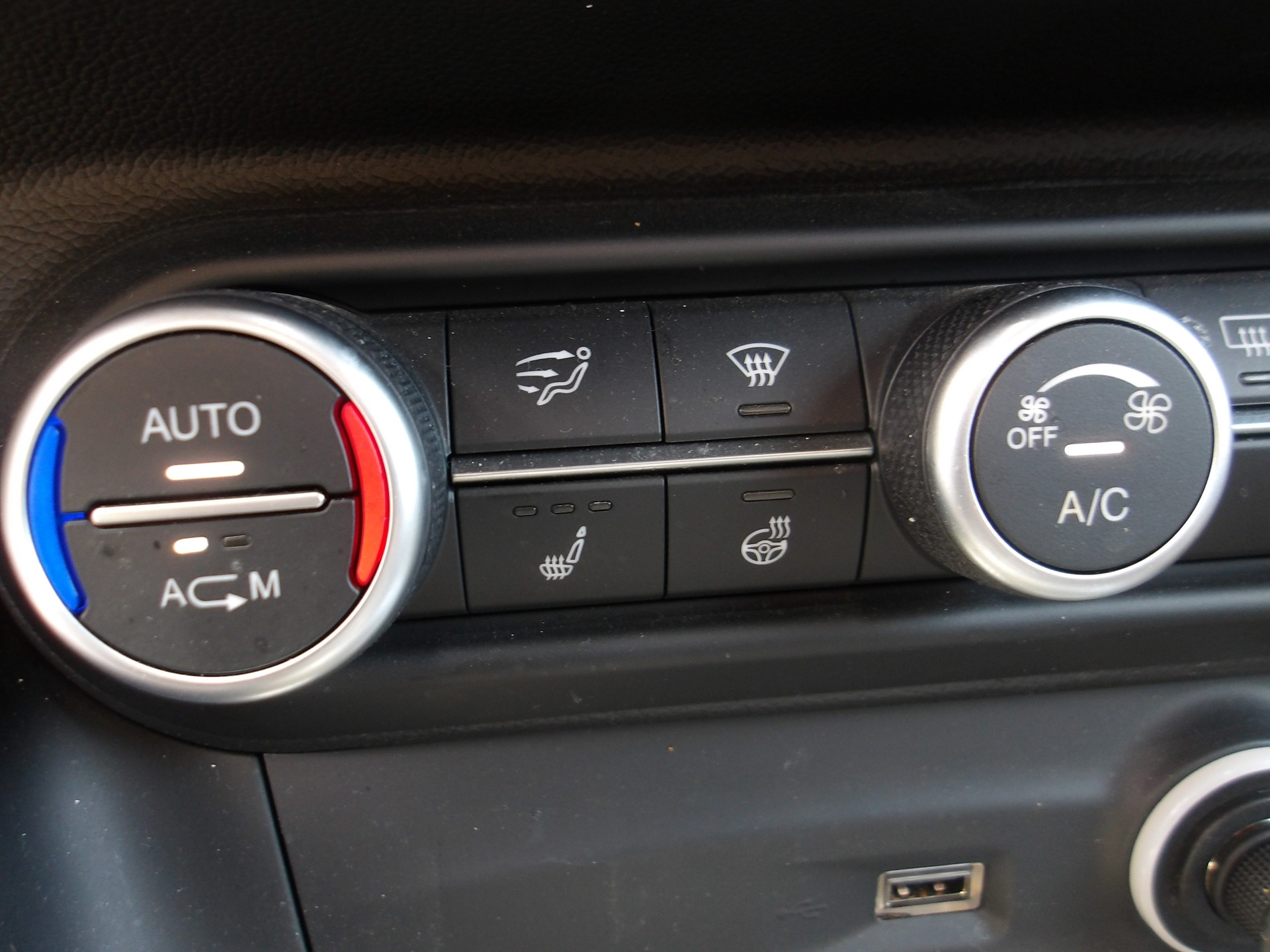 ALFA ROMEO Stelvio 2.9 V6 Quadrifoglio Q4 Automatic-image-13