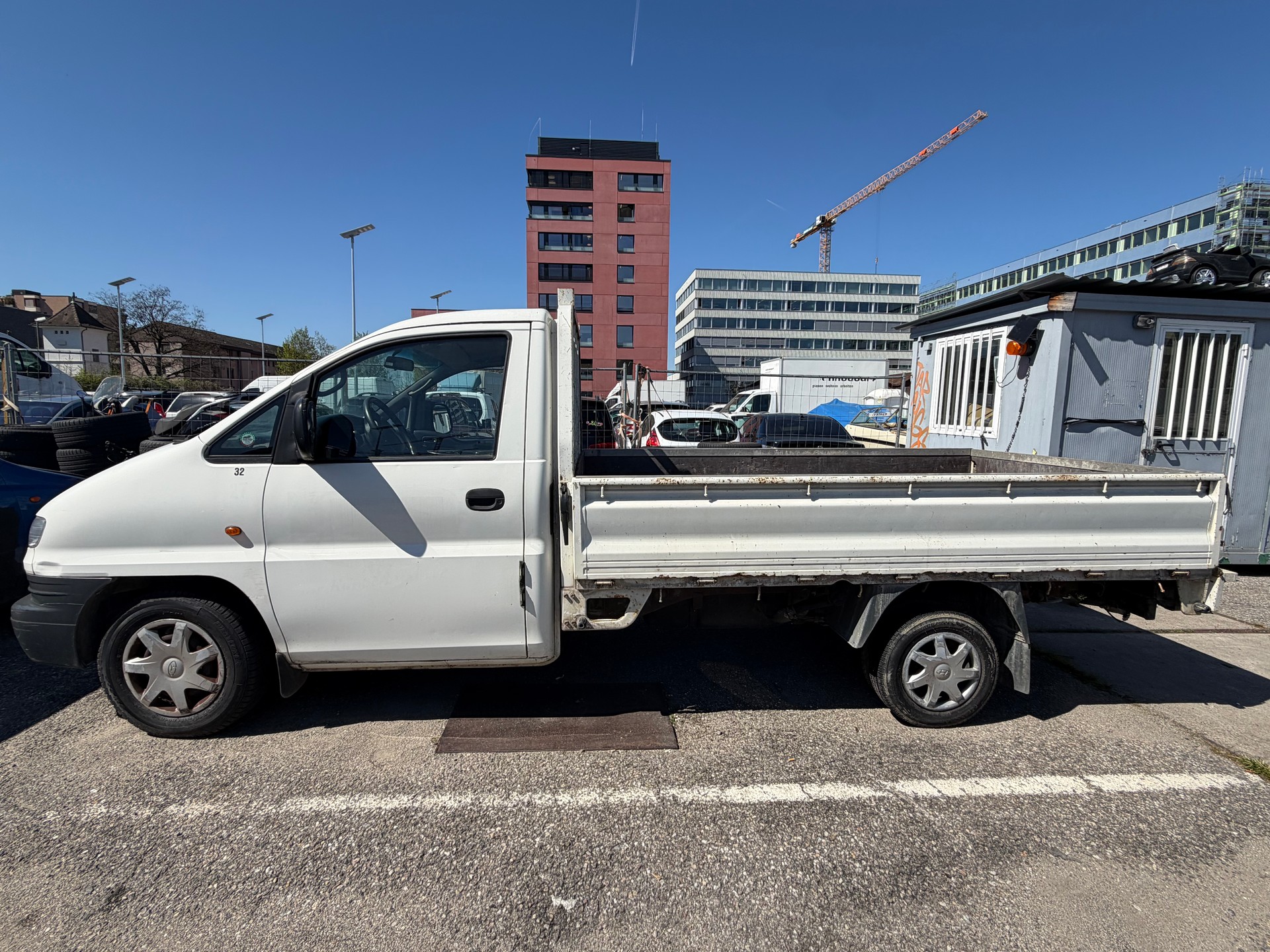 HYUNDAI H-1 Camionnette 2.5TDI-image-1