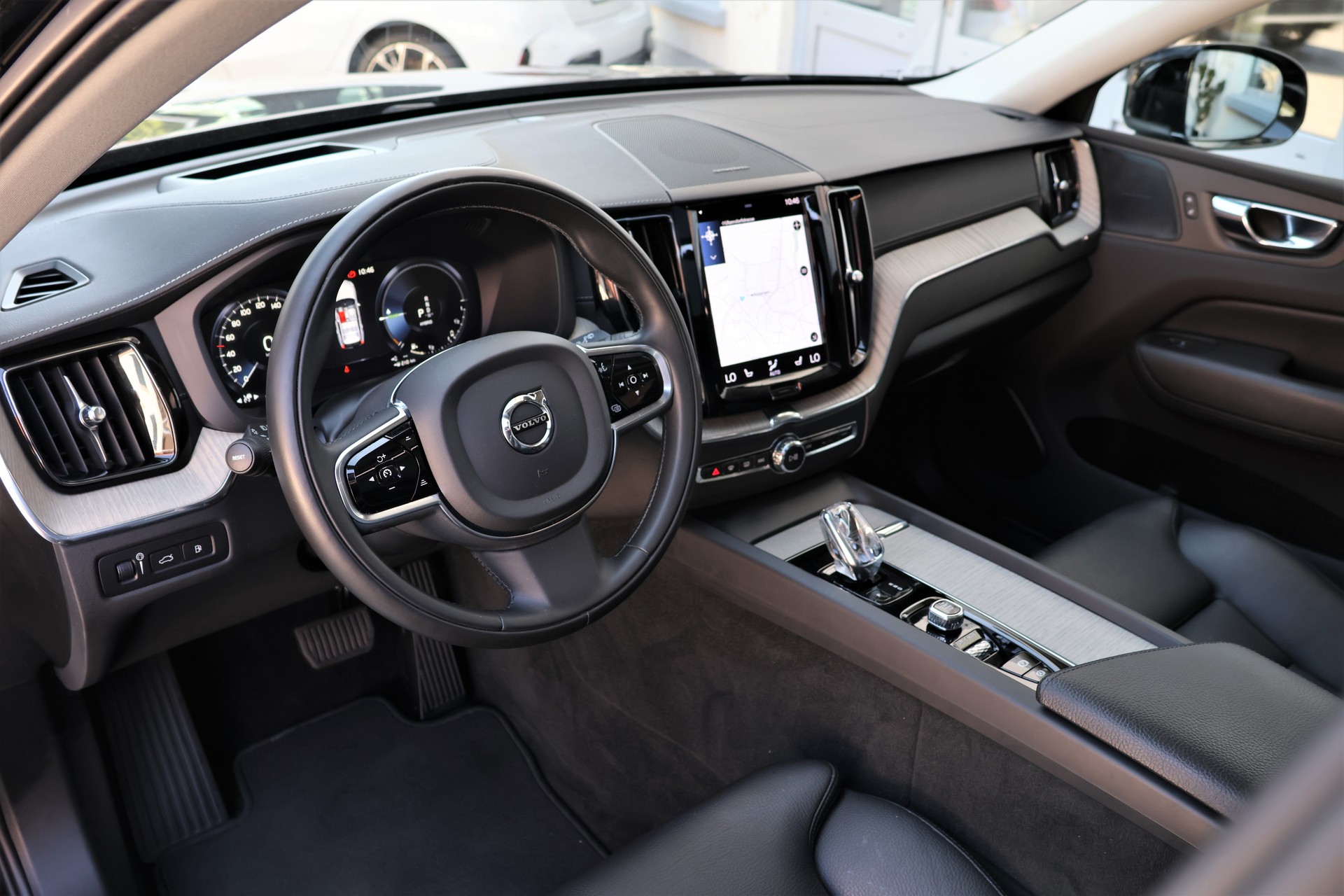 VOLVO XC60 T8 eAWD Inscription Geartronic (CH)-image-9