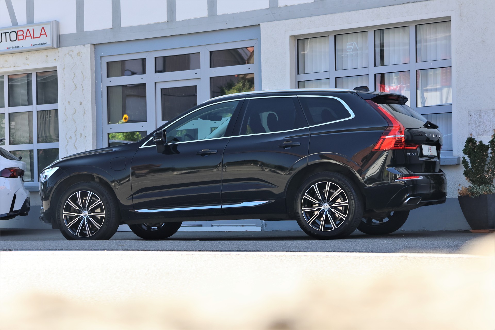 VOLVO XC60 T8 eAWD Inscription Geartronic (CH)-image-3