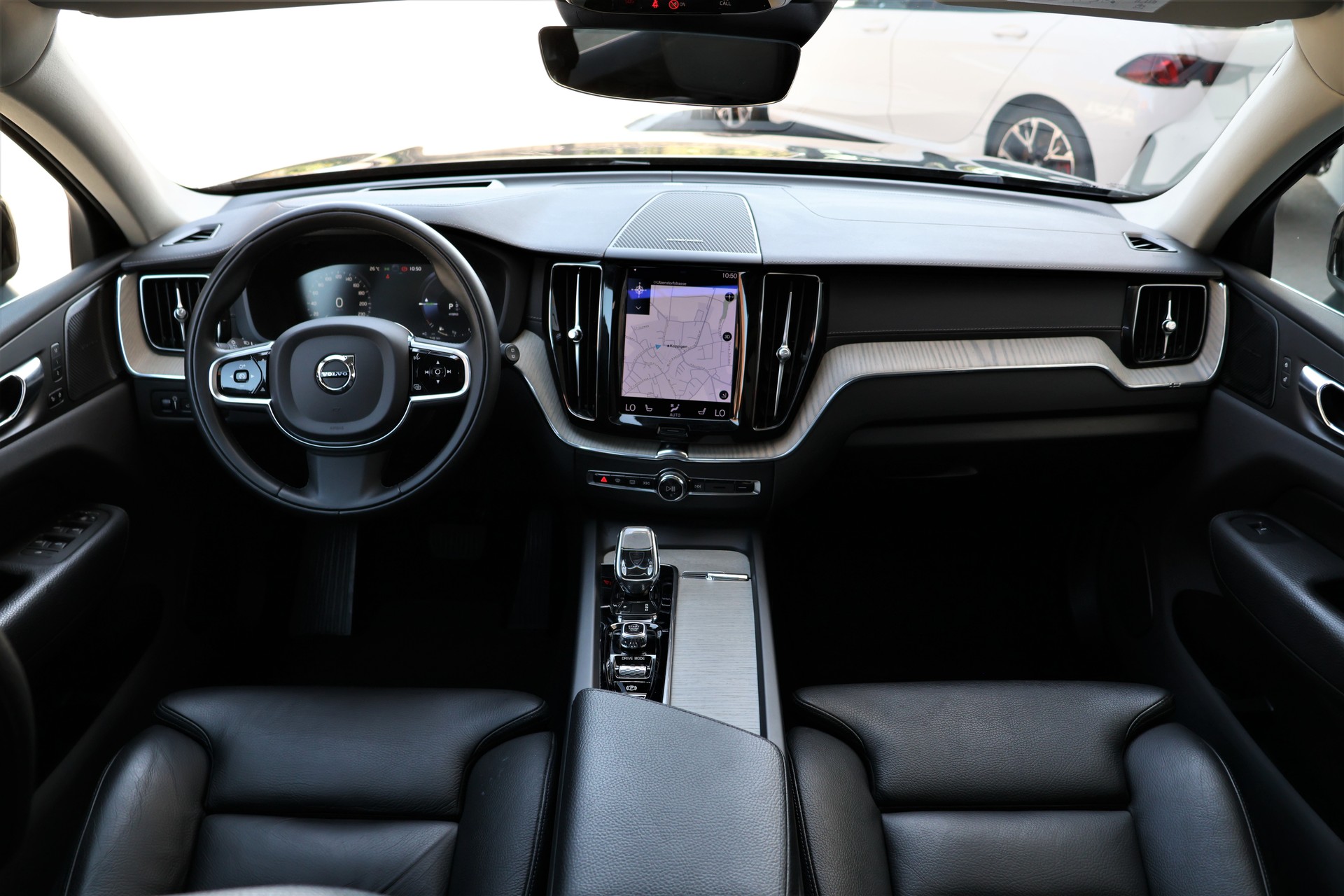 VOLVO XC60 T8 eAWD Inscription Geartronic (CH)-image-16