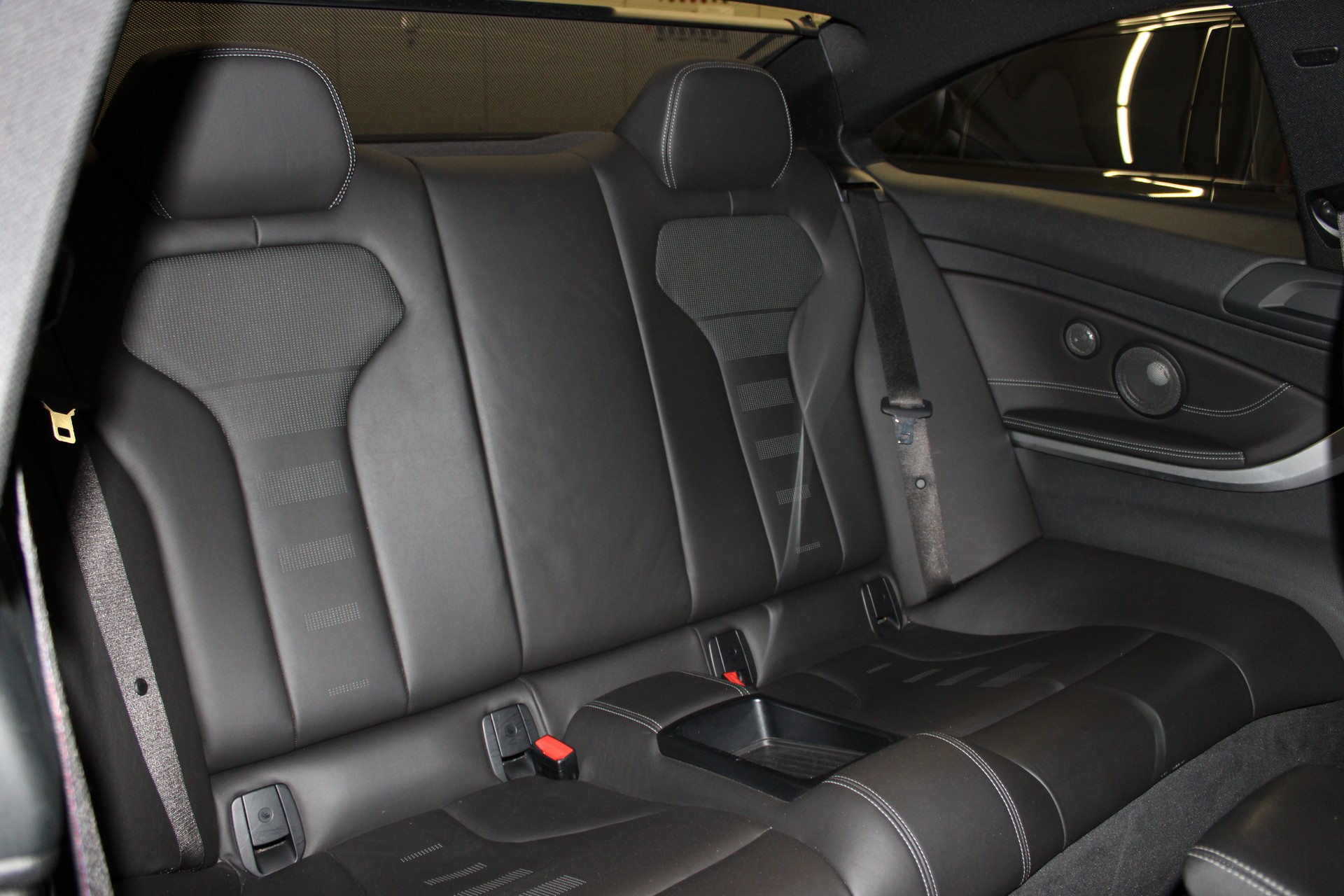 BMW M4 Competition Coupé DKG-image-21