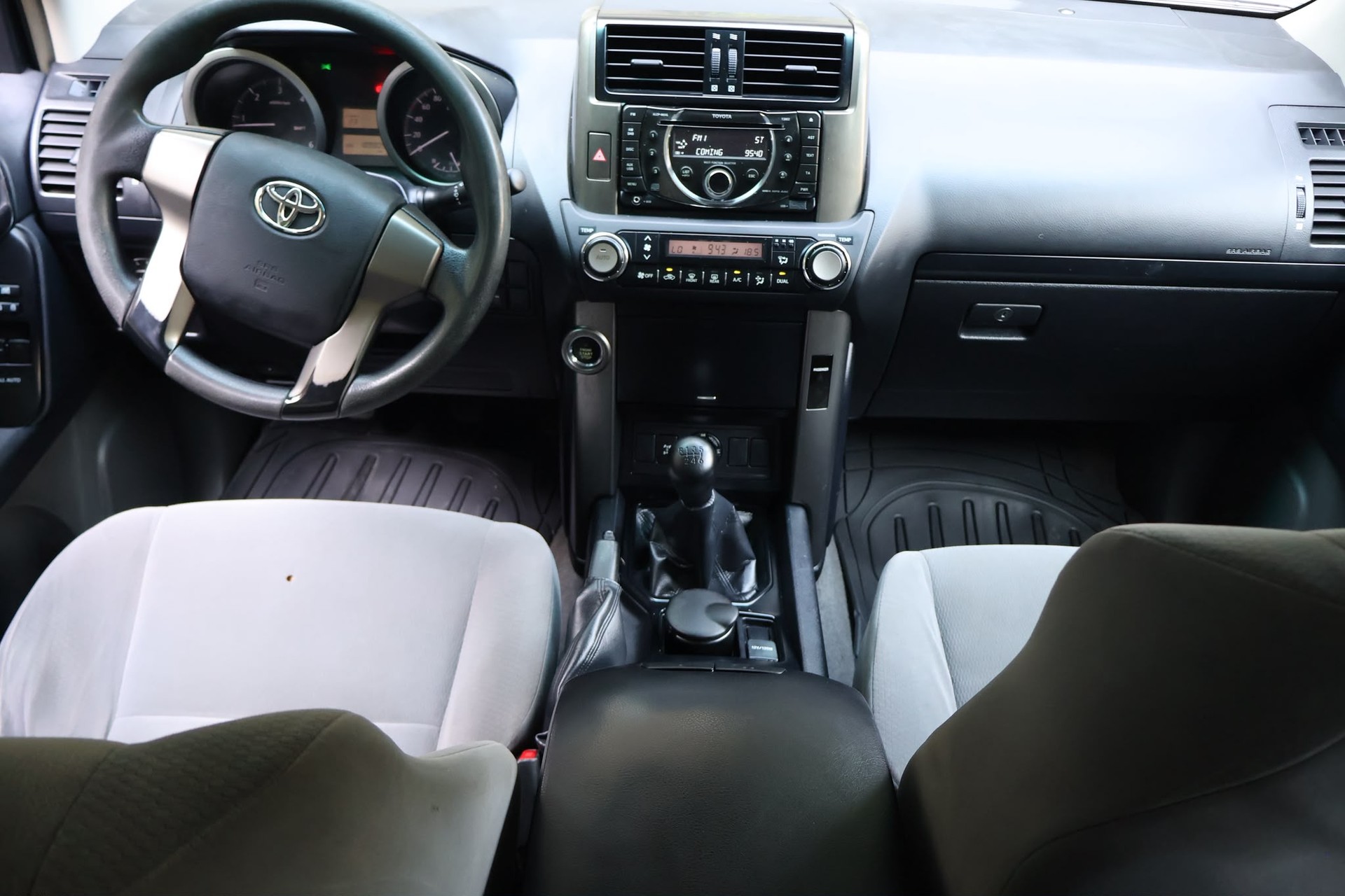 TOYOTA Land Cruiser 3.0 TD 60 th Anniversary-image-6