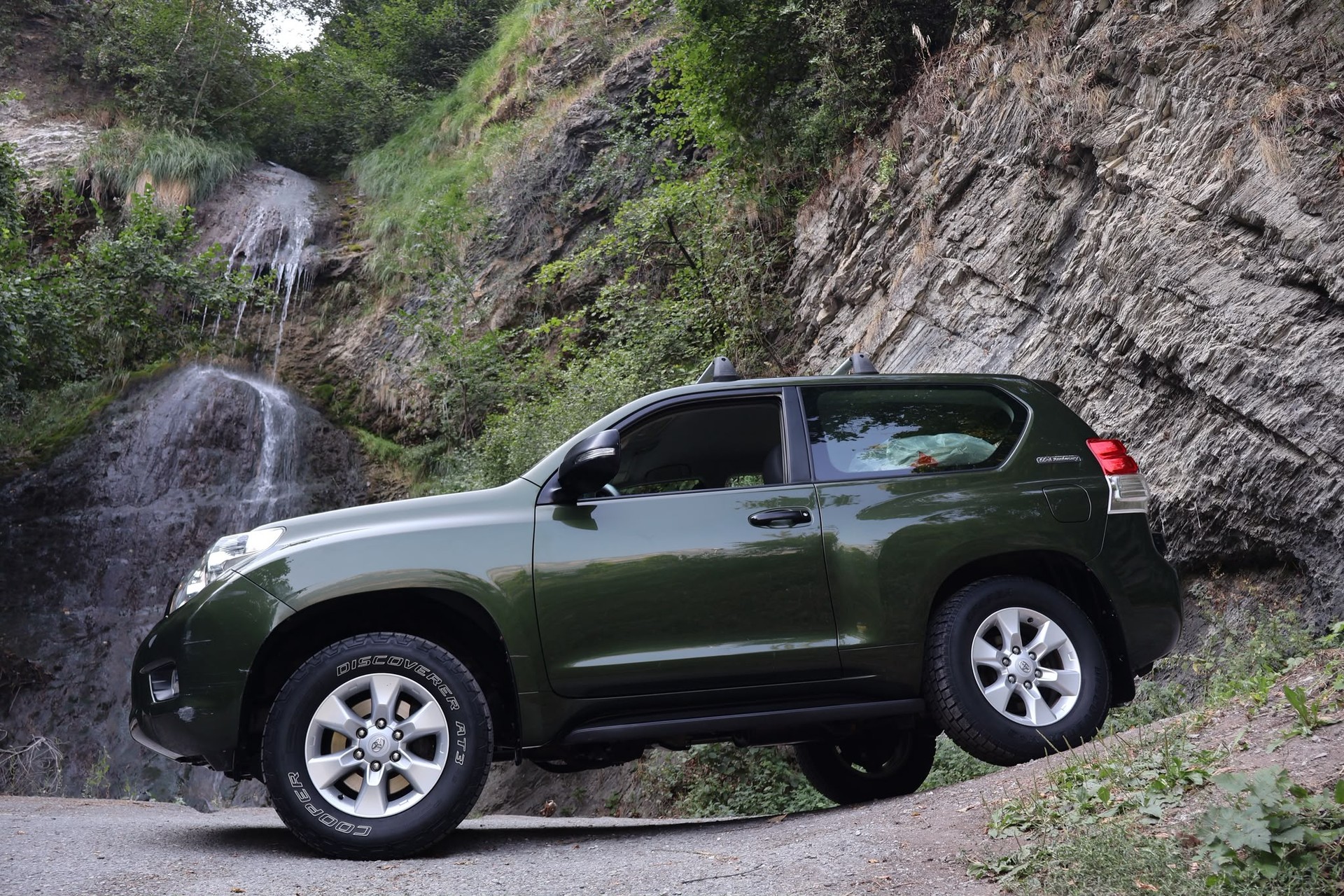 TOYOTA Land Cruiser 3.0 TD 60 th Anniversary-showroom-element-3