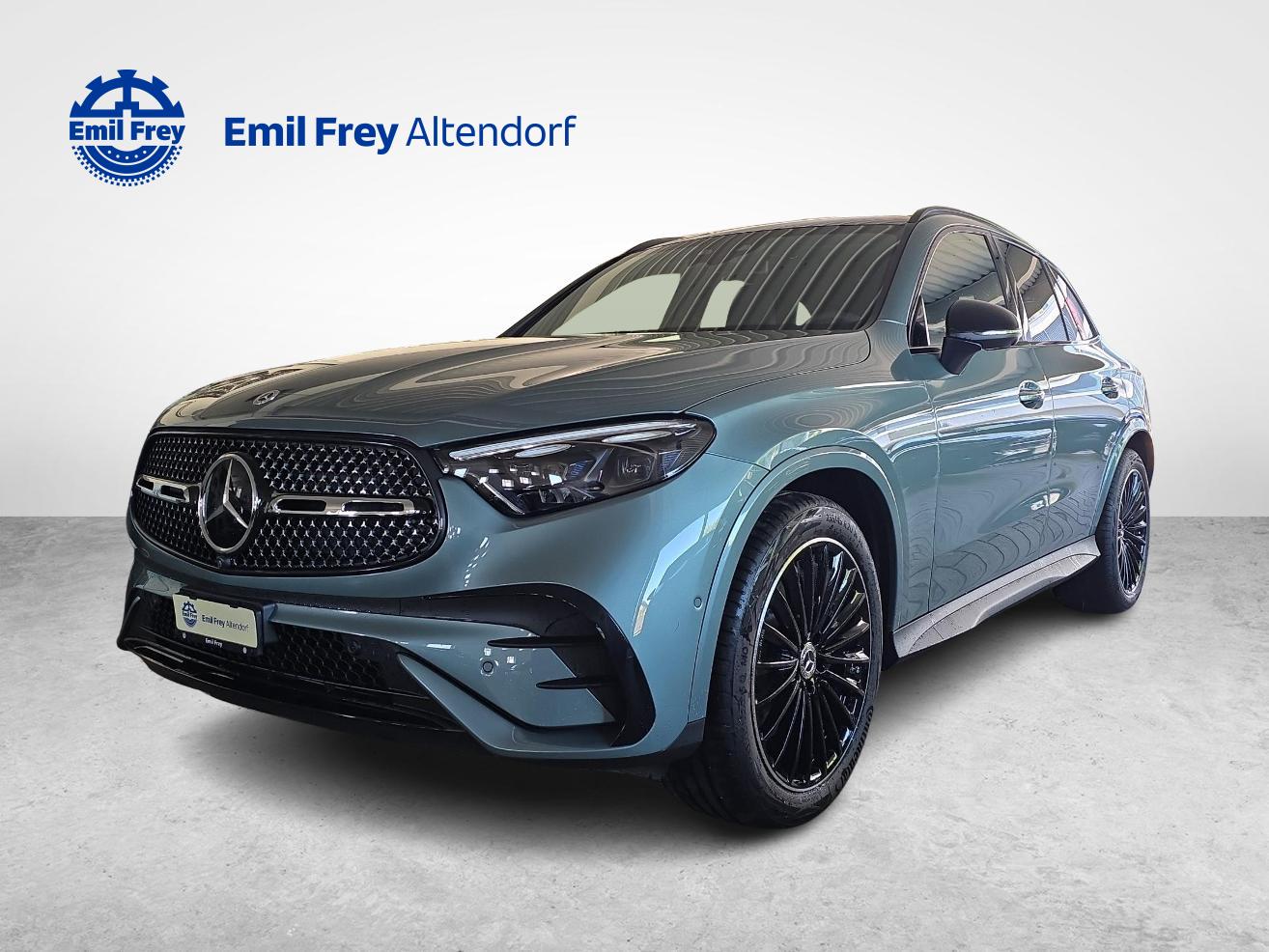 MERCEDES-BENZ GLC 300 4MATIC AMG Line-image-0