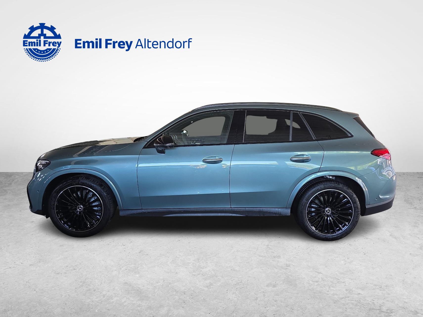 MERCEDES-BENZ GLC 300 4MATIC AMG Line-image-1