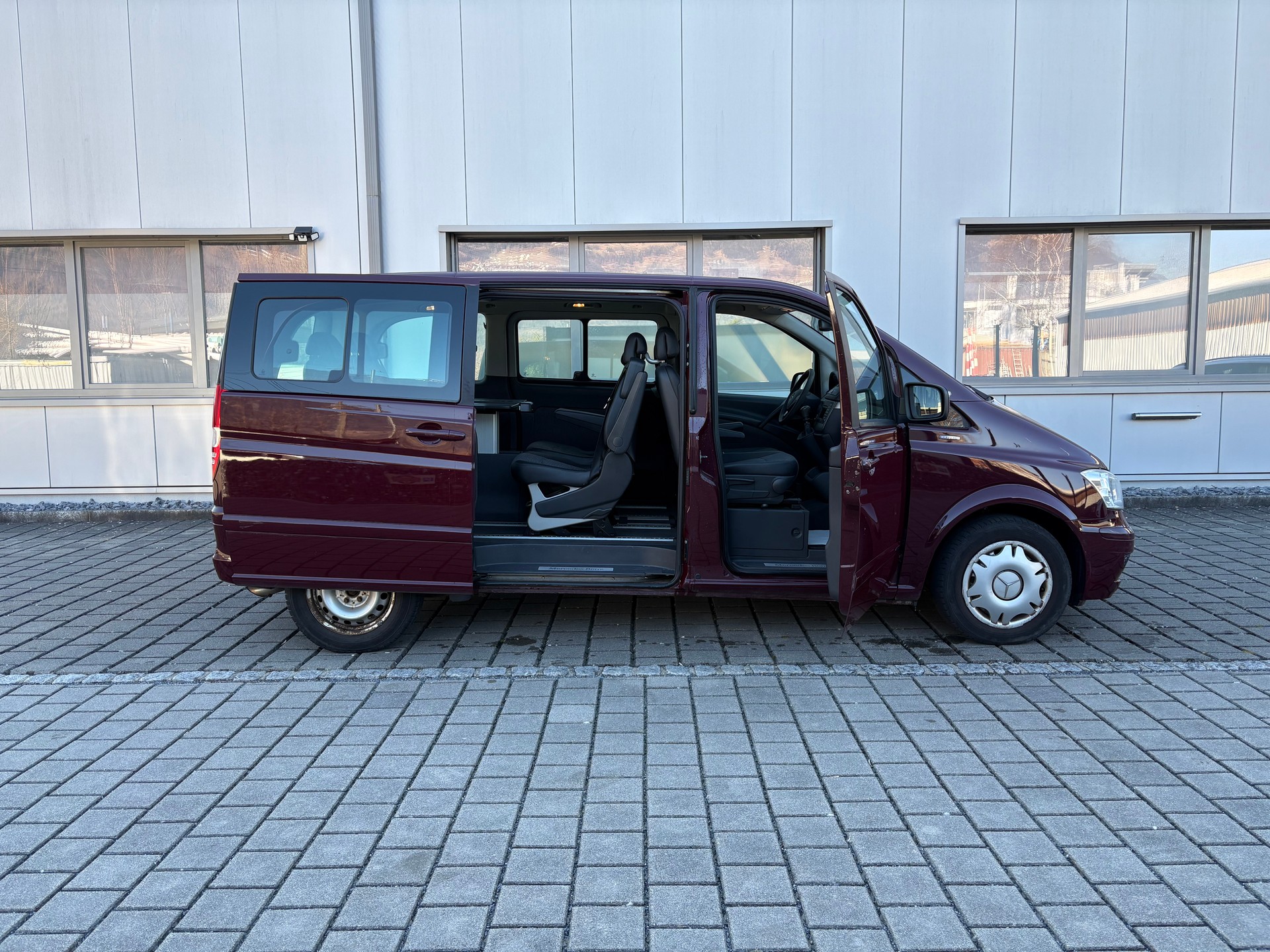 MERCEDES-BENZ Viano 2.0 CDI Blue Efficiency Trend-image-11
