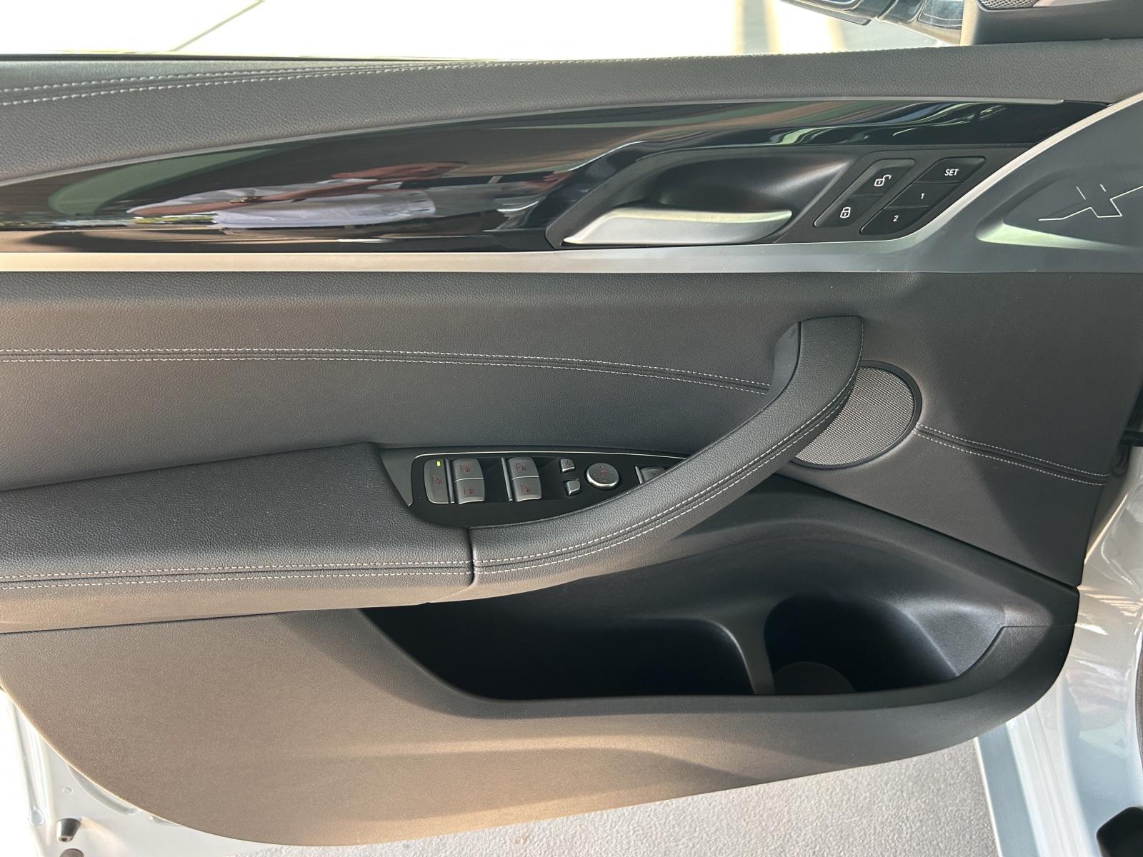 BMW X3 M40i-image-19